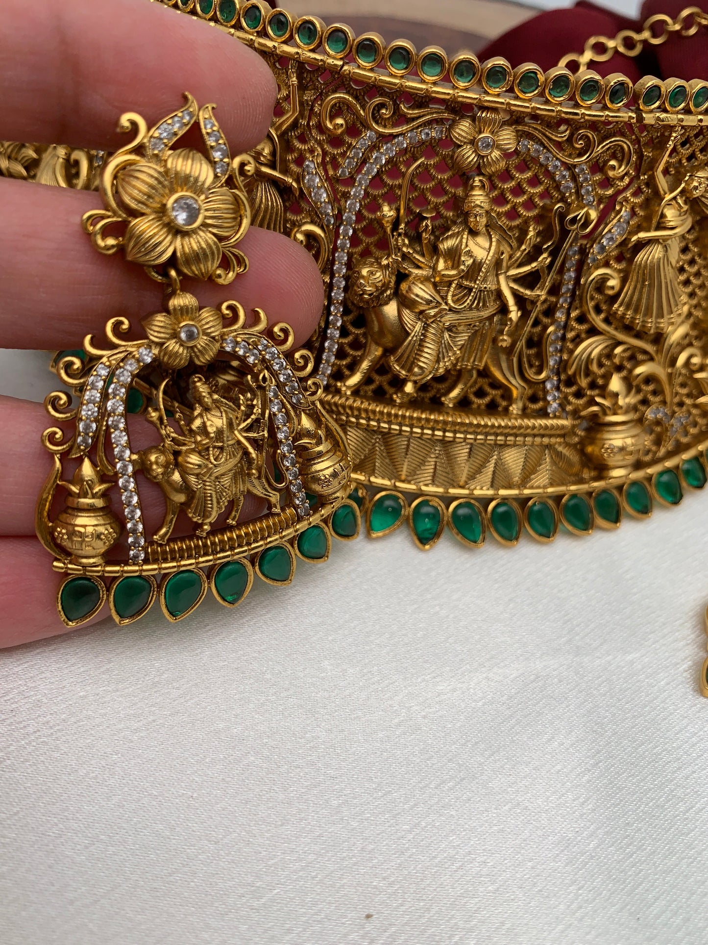 Goddess Durga Nakshi Choker Green Kemp