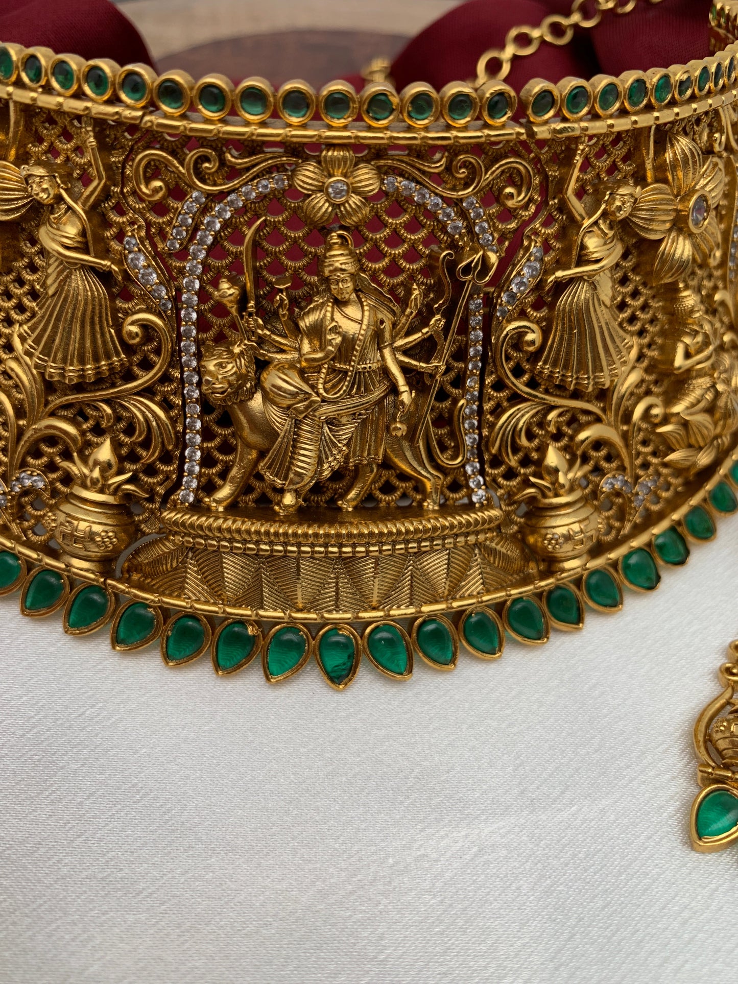 Goddess Durga Nakshi Choker Green Kemp