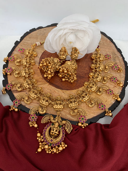 Goddess Lakshmi Neckline Nakshi Short Necklace