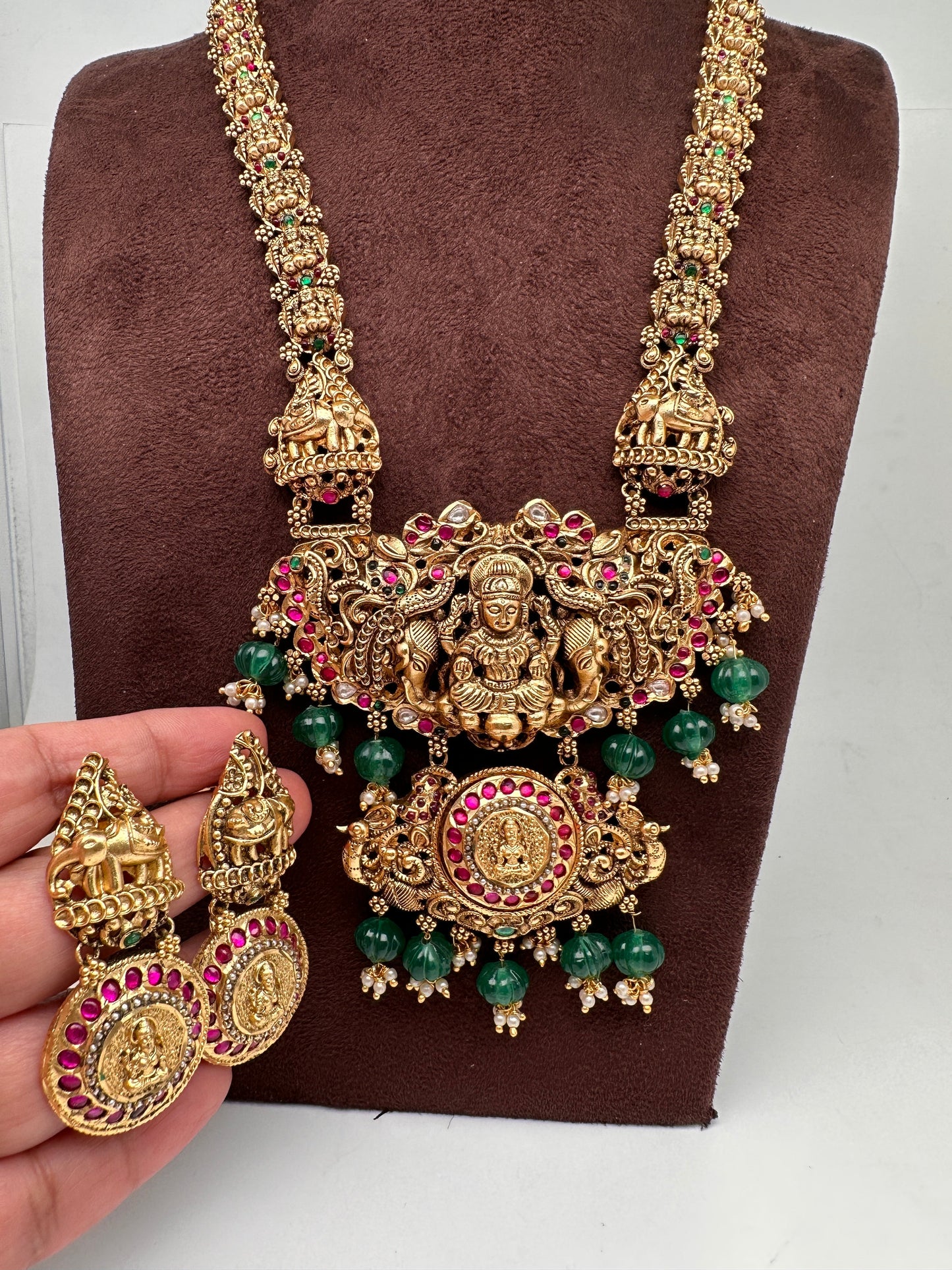 Goddess Lakshmi Elephant Pendent Lakshmi Links Green Pumpkin beads Matte Finish Nakshi Necklace