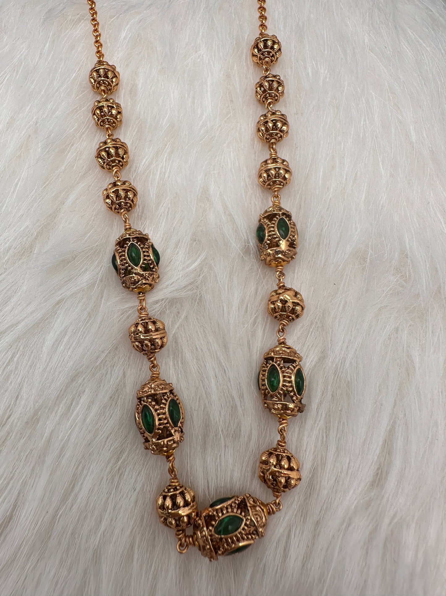 Golden Nakshi Ball Color Stone Necklace - Green