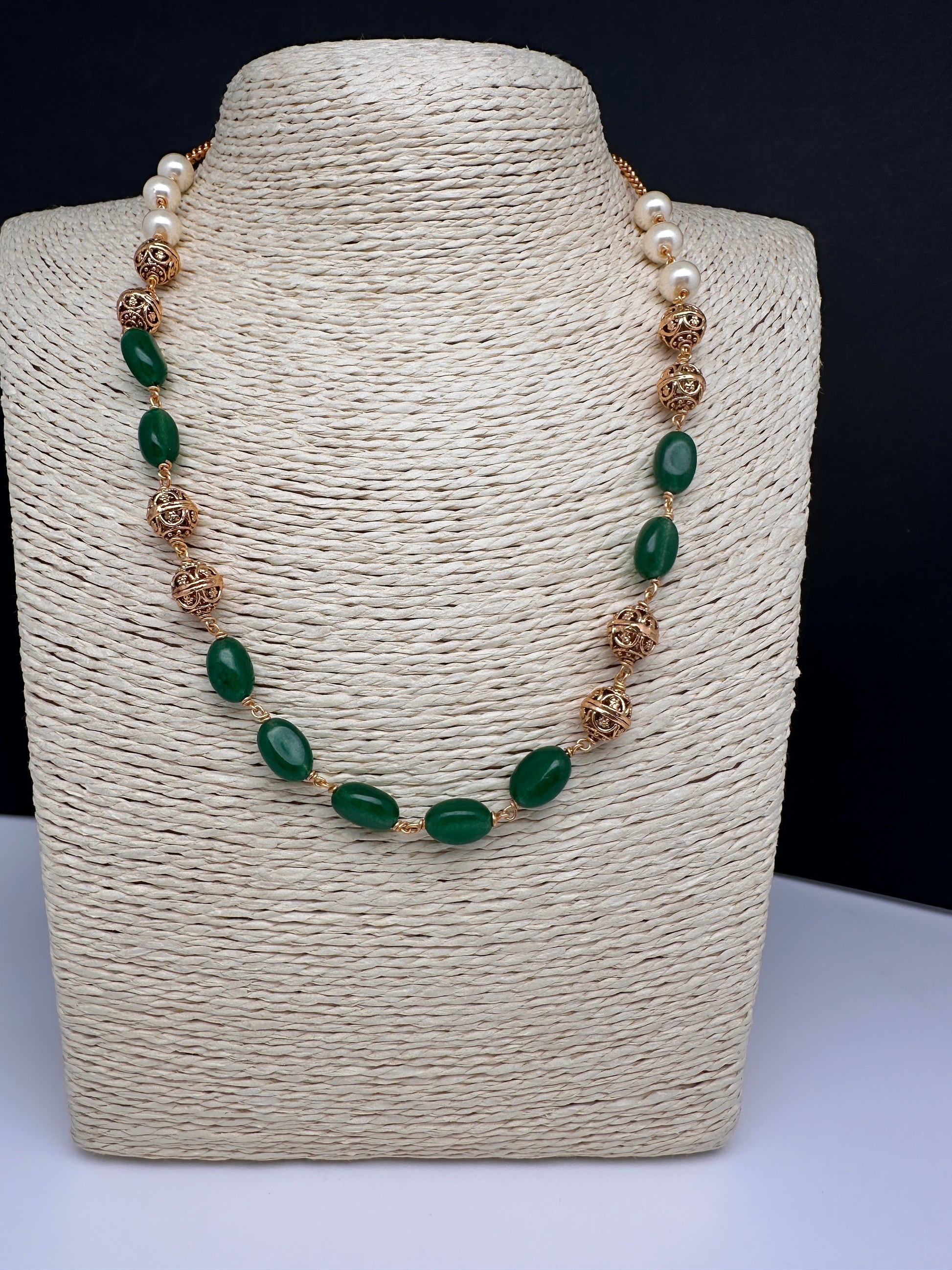 Golden Nakshi Ball Color Stone Necklace - Green