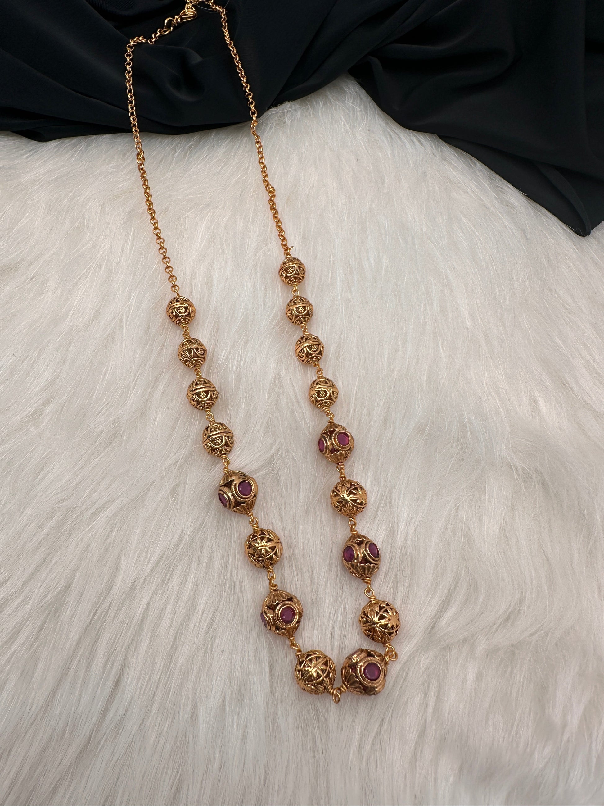 Golden Nakshi Ball Color Stone Necklace - Red