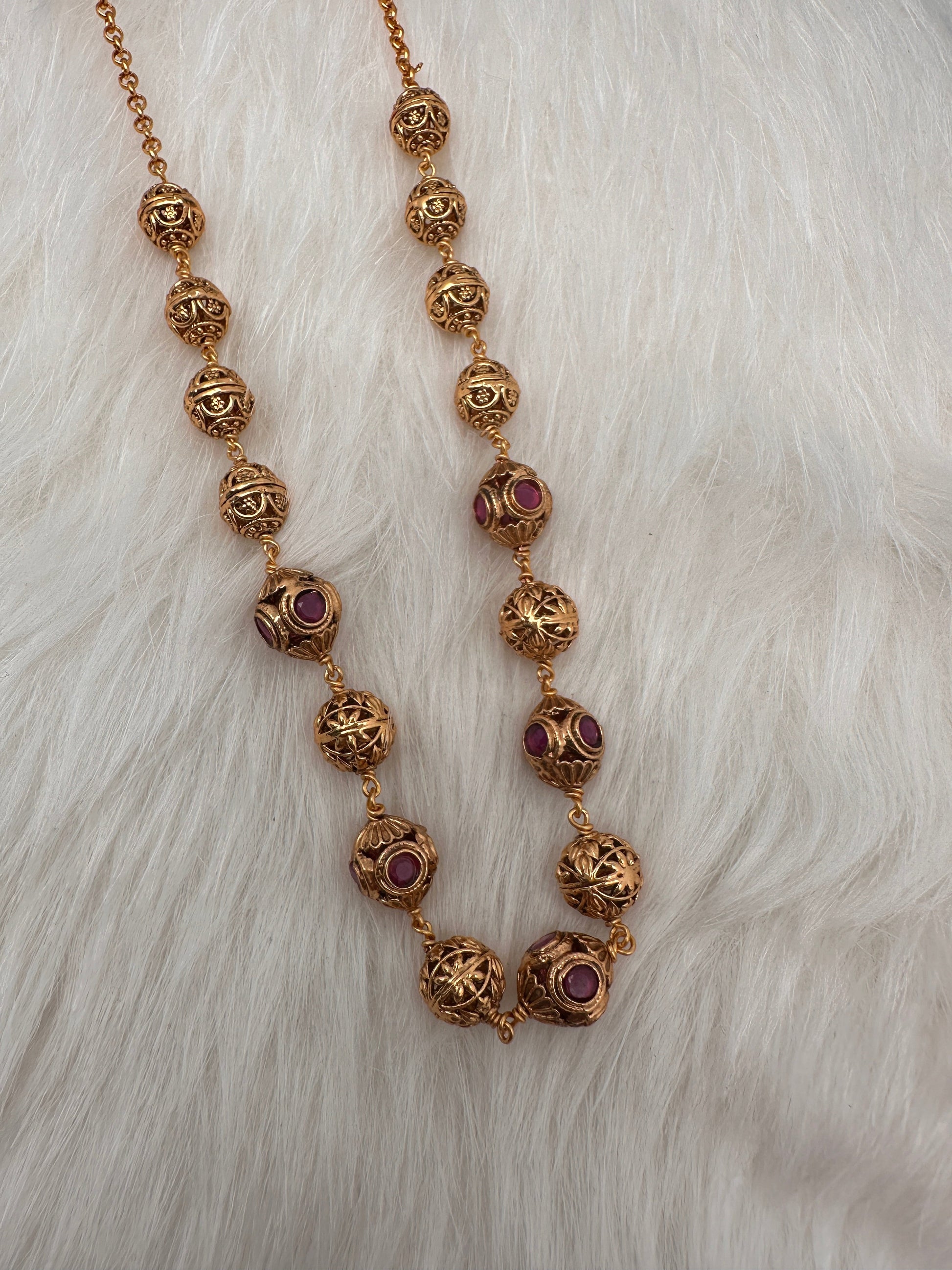 Golden Nakshi Ball Color Stone Necklace - Red