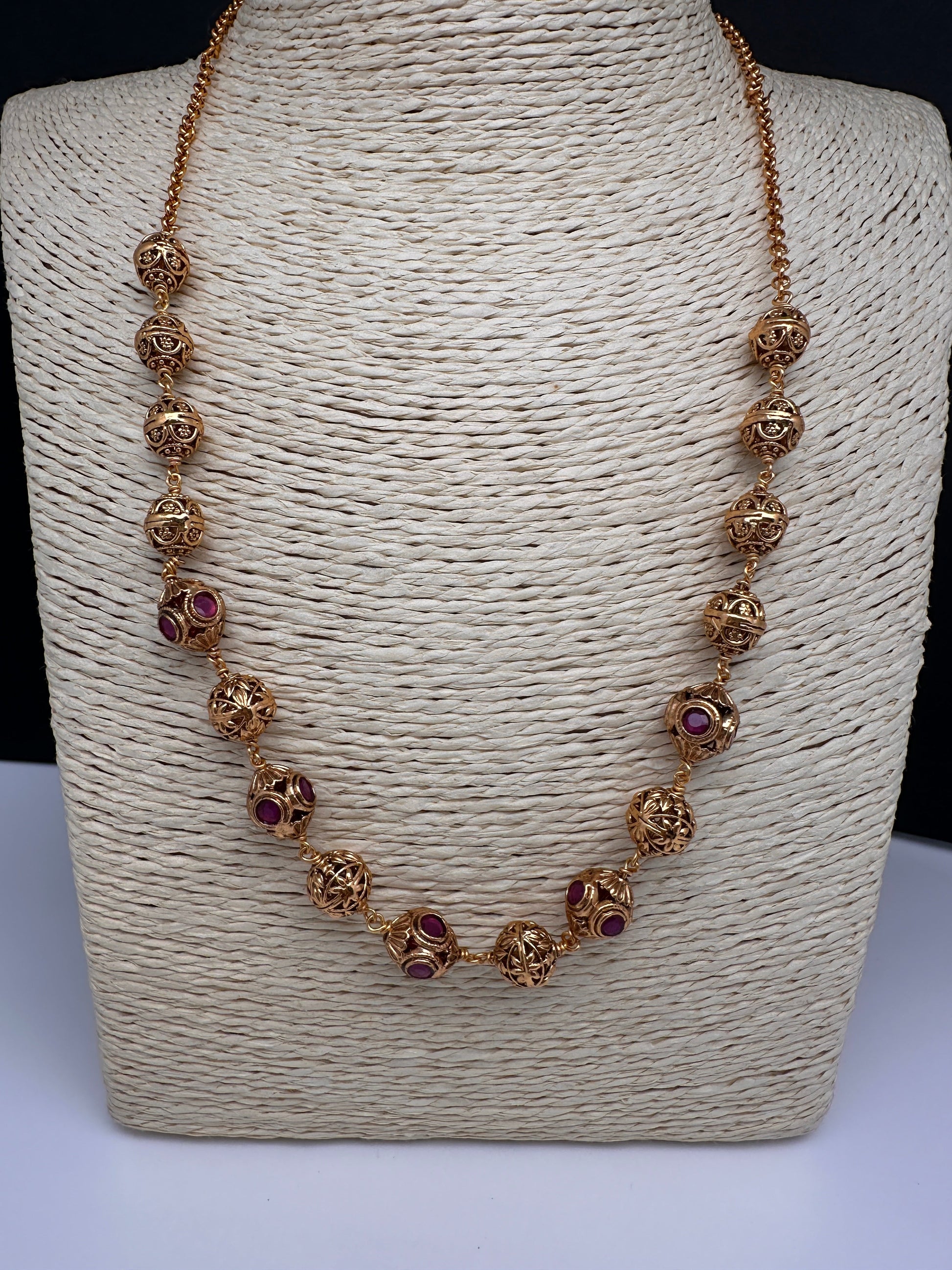Golden Nakshi Ball Color Stone Necklace - Red