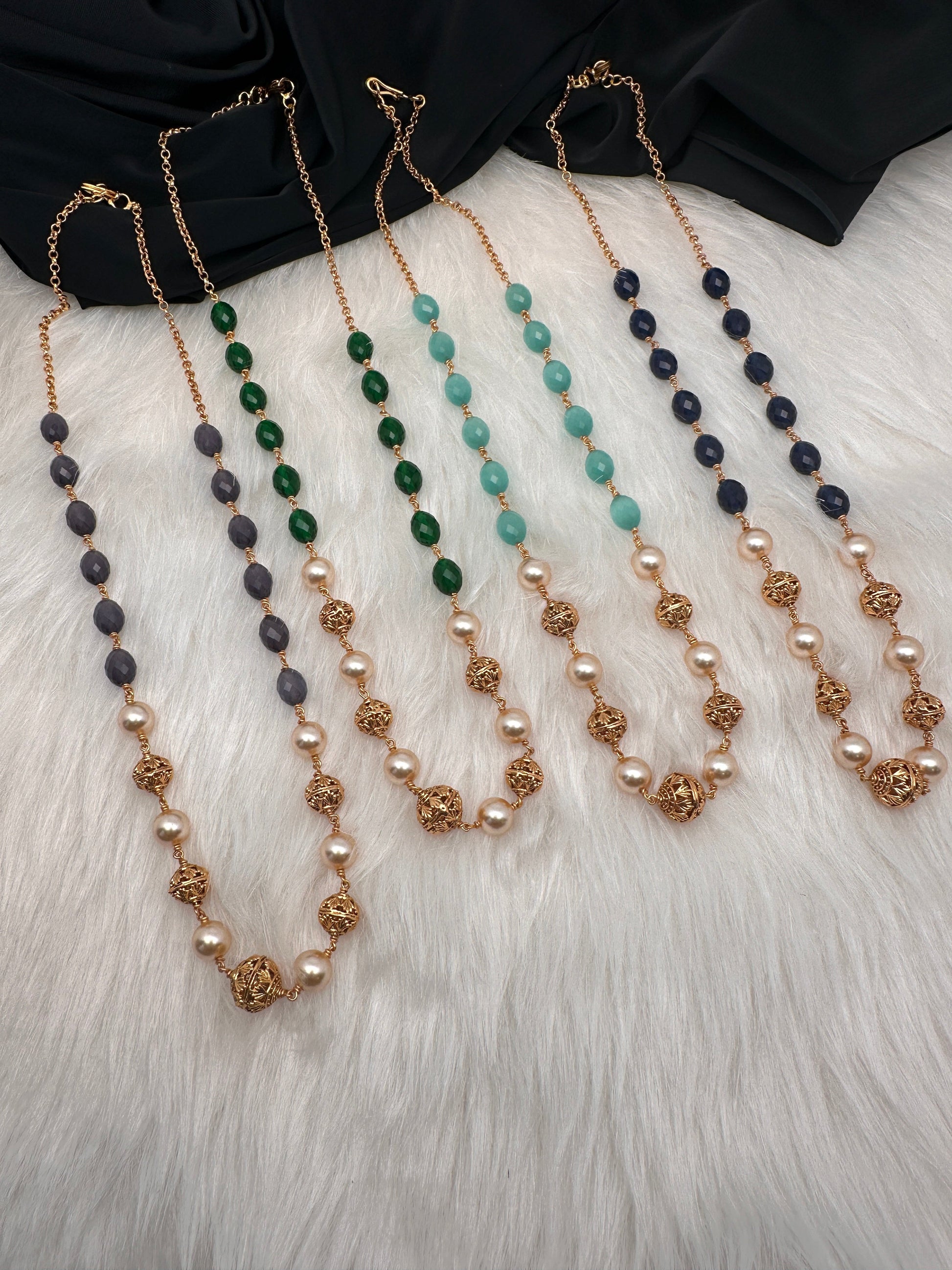 Golden Nakshi Ball Color Stone Necklace - Green