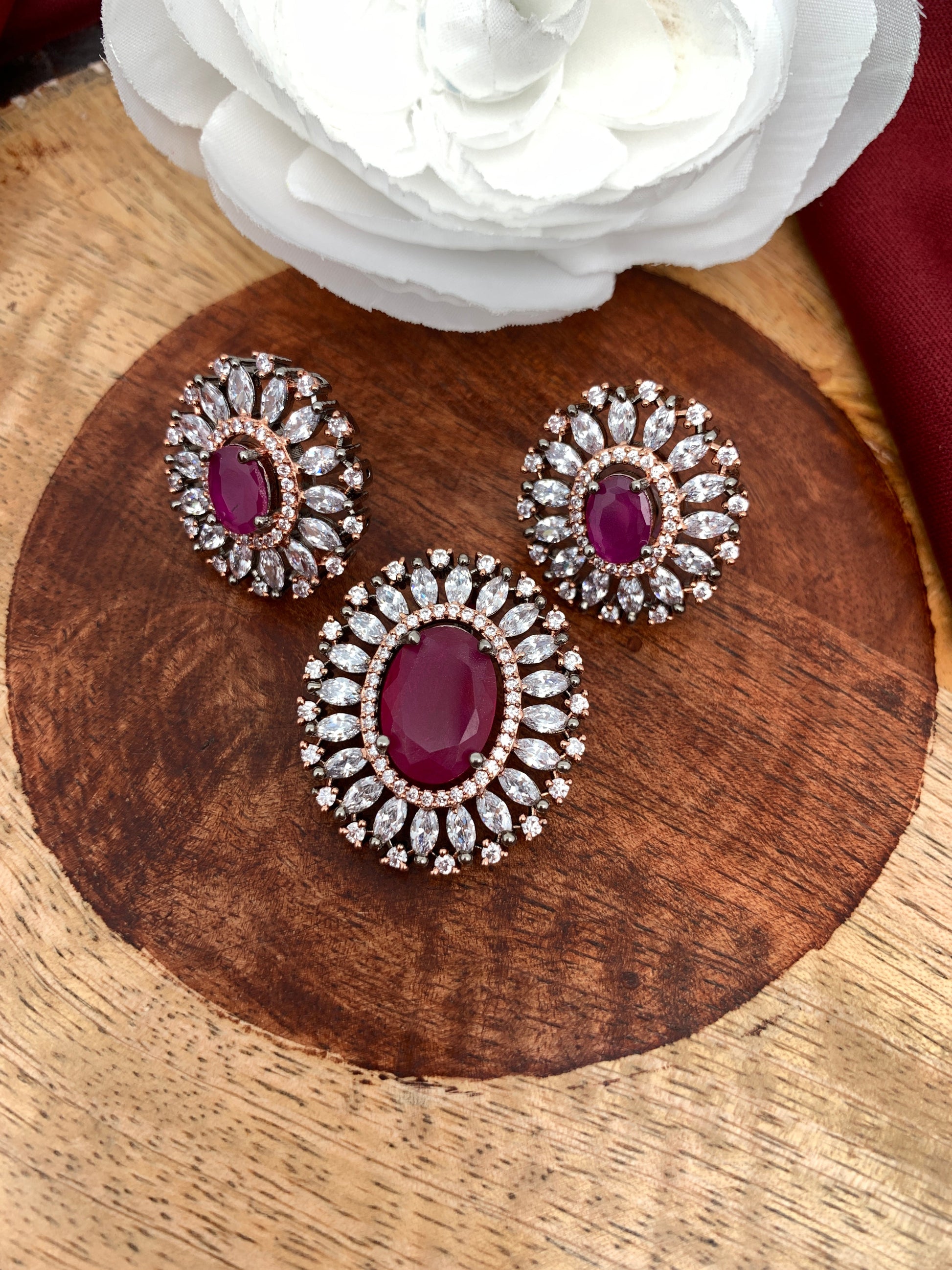 Victorian Polish AD Red Stone Pendent Set