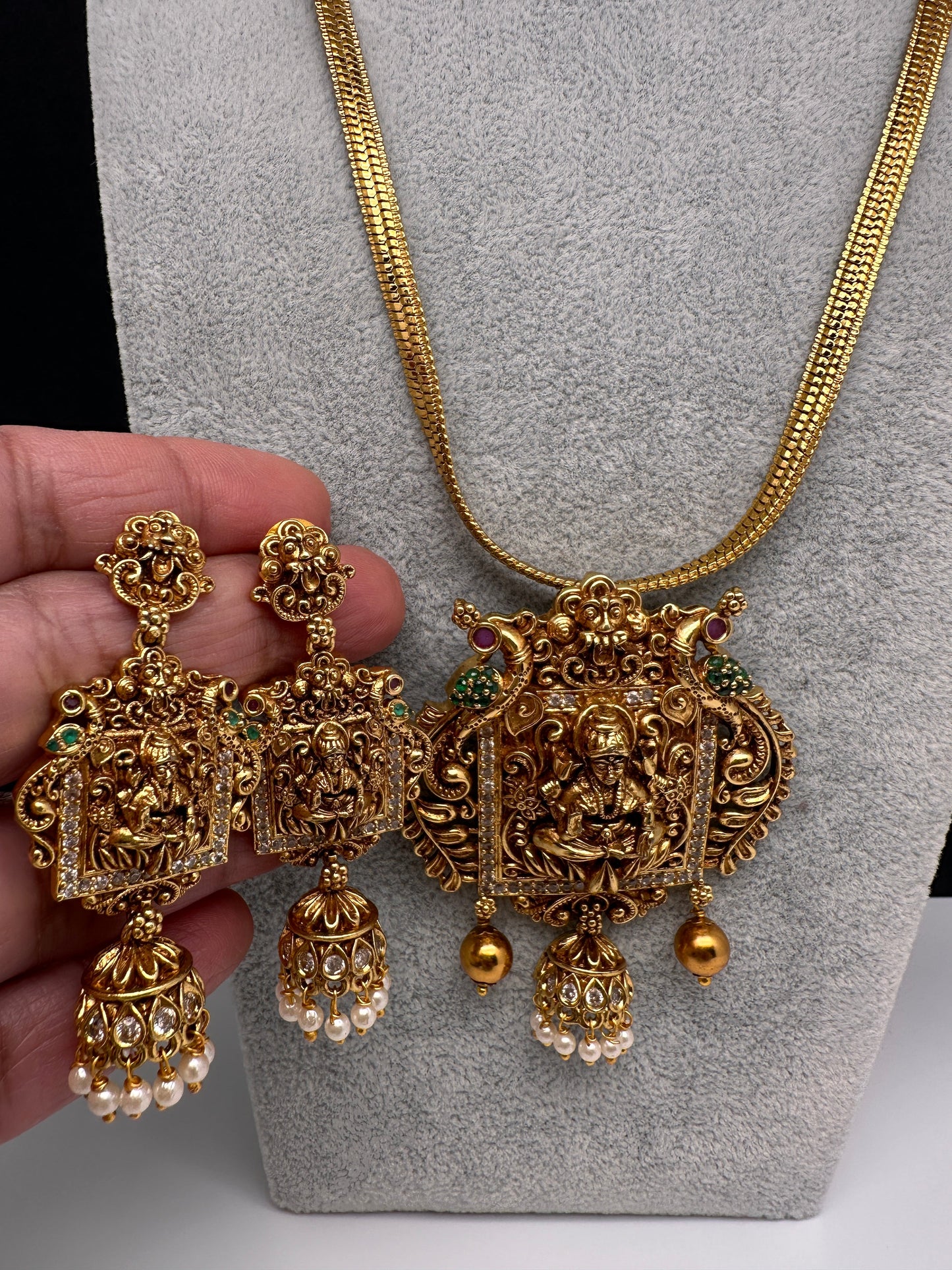 Goddess Lakshmi Nakshi Matte Finish Pendent Set