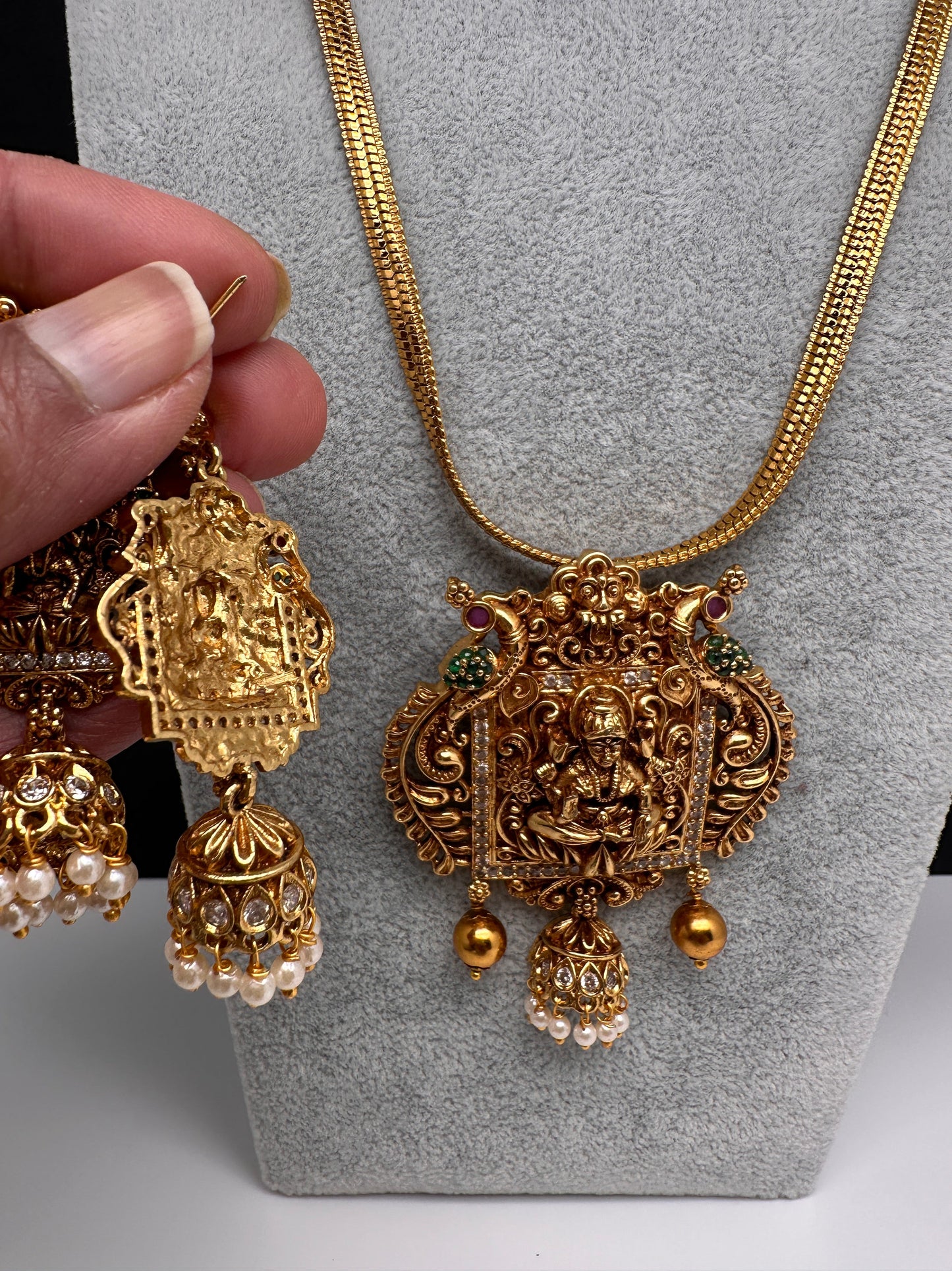 Goddess Lakshmi Nakshi Matte Finish Pendent Set