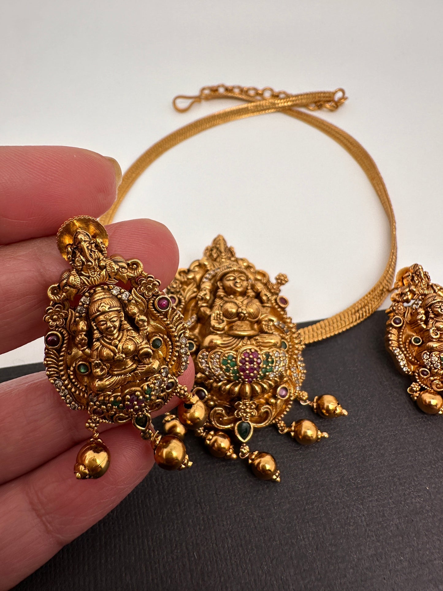 Goddess Lakshmi Ganesha Nakshi Matte Finish Pendent Set