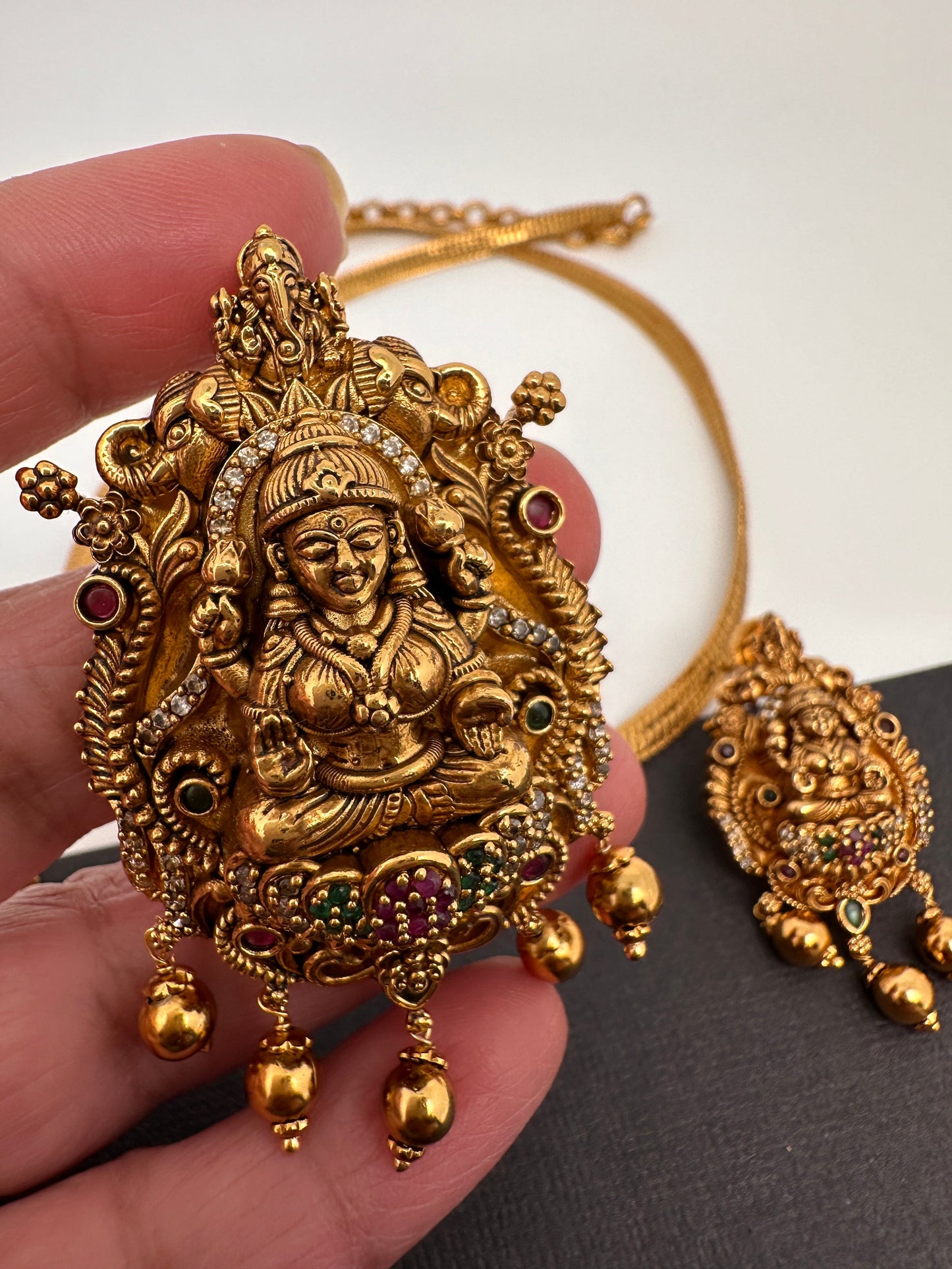 Goddess Lakshmi Ganesha Nakshi Matte Finish Pendent Set