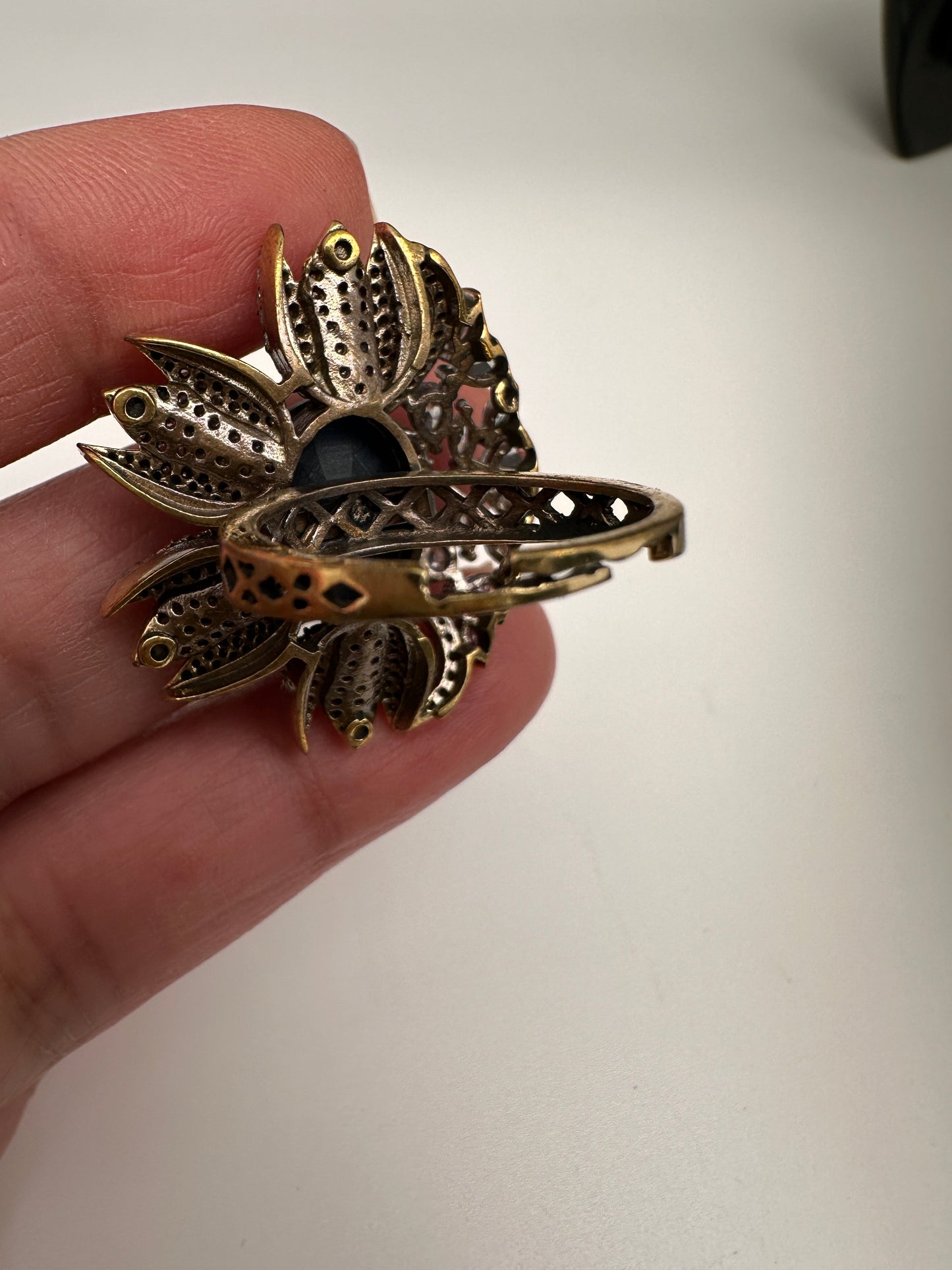 AD Silver Adjustable Color Stone Cocktail lRing - Blue