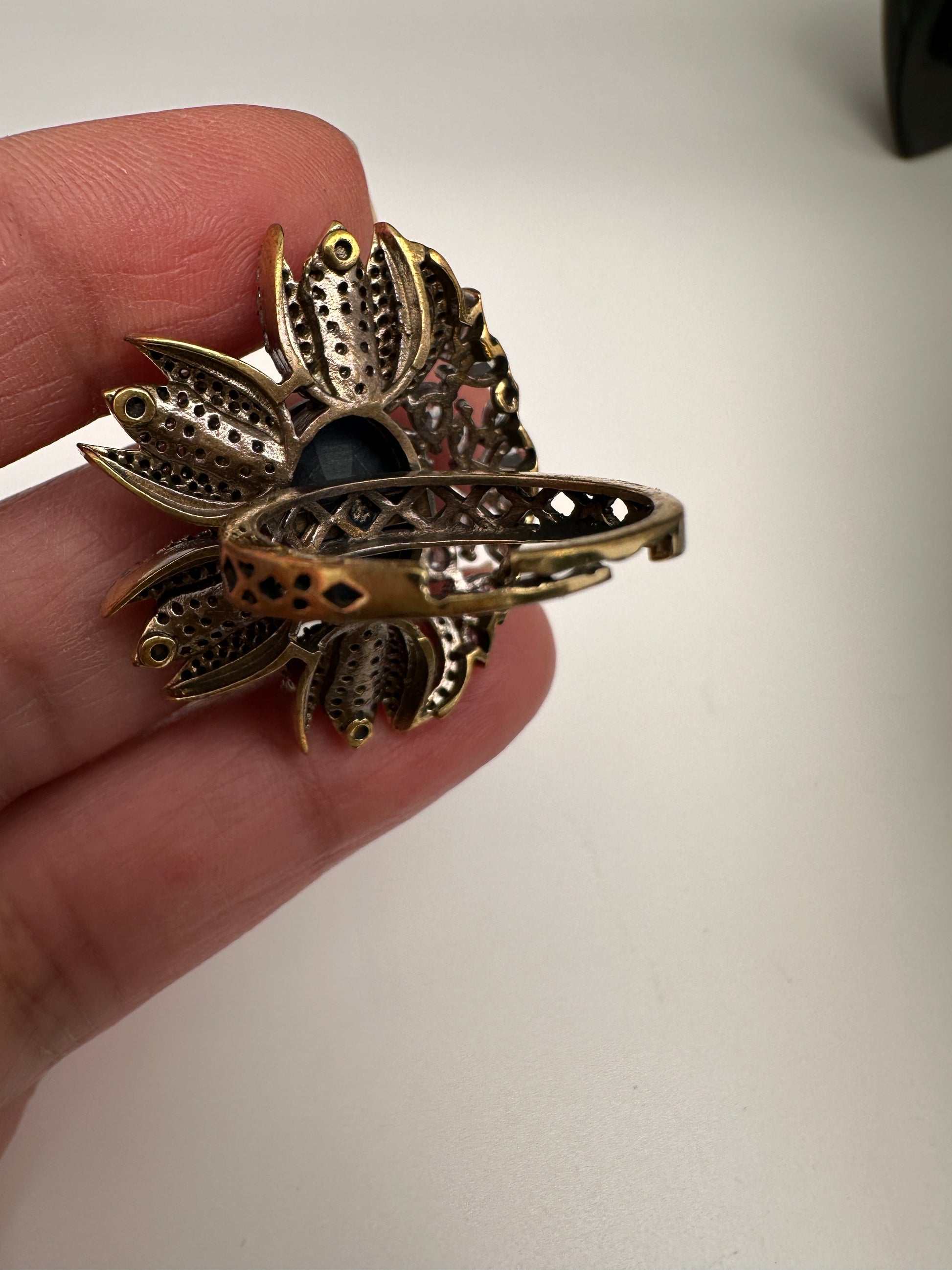 AD Silver Adjustable Color Stone Cocktail lRing - Blue