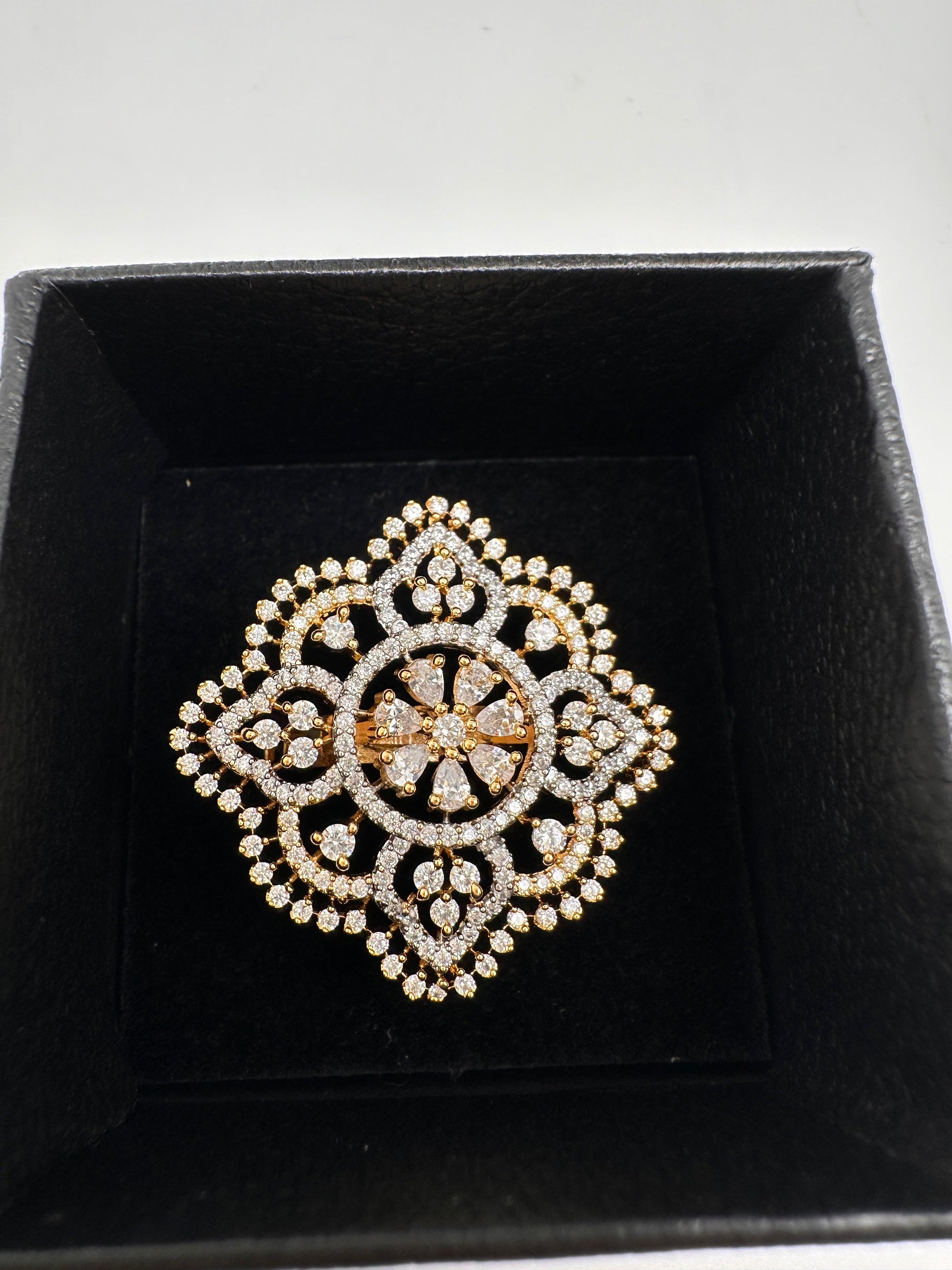 AD  Adjustable Color Stone Cocktail lRing - Gold