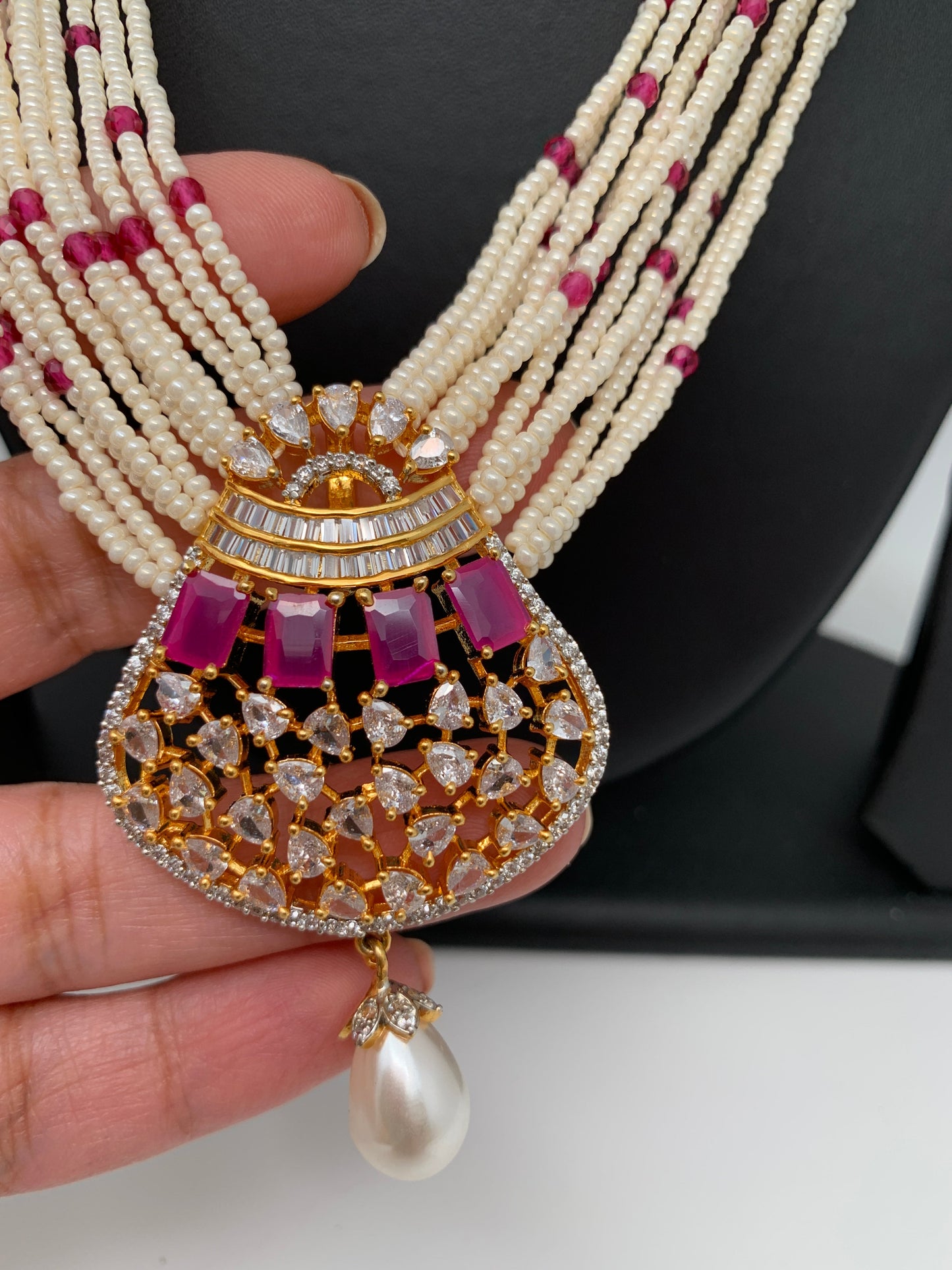 Small Pearl Red Stone AD Pendent Short Necklace