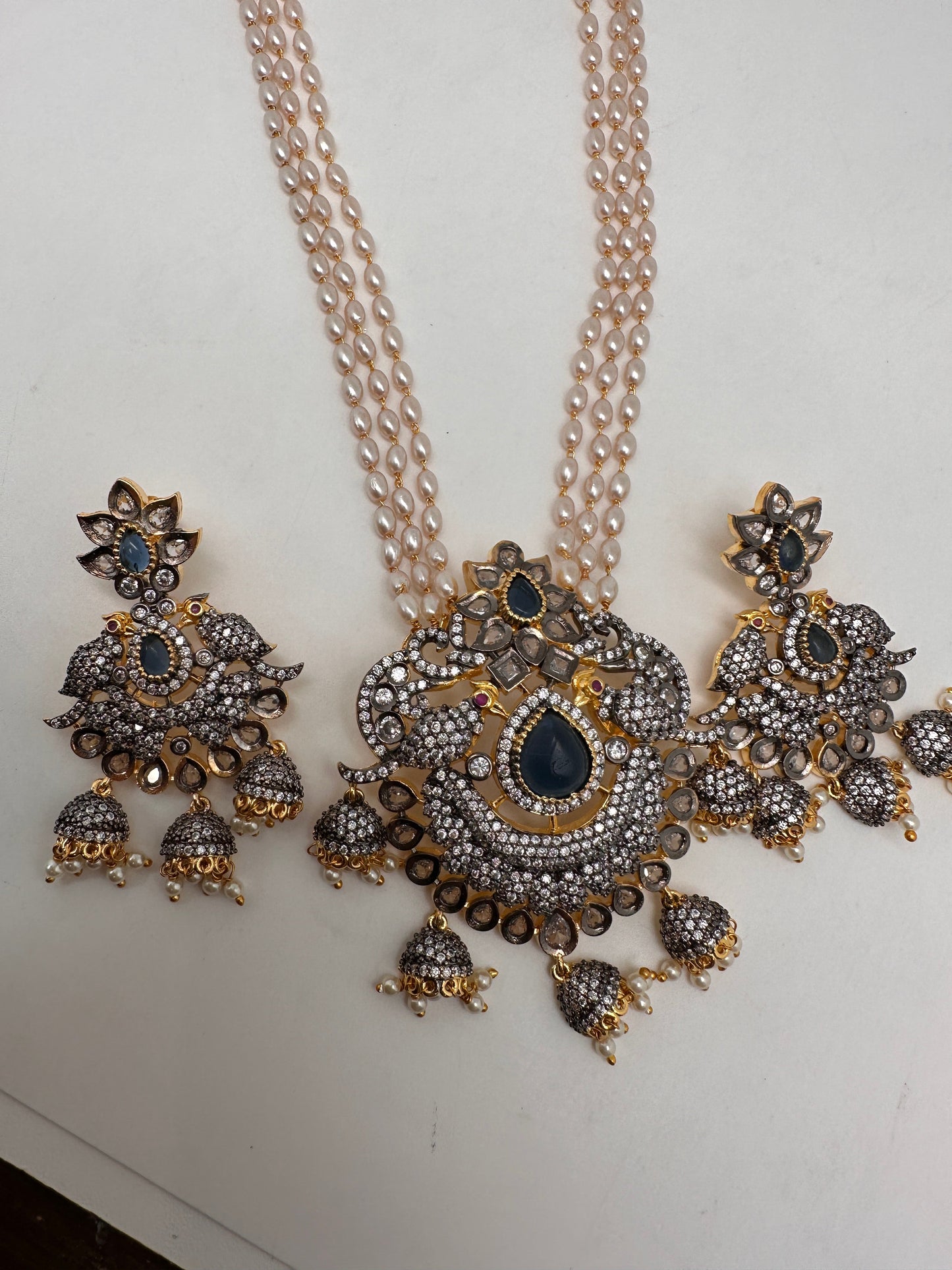 AD Blue Stone Pendent Rice Pearl Mala