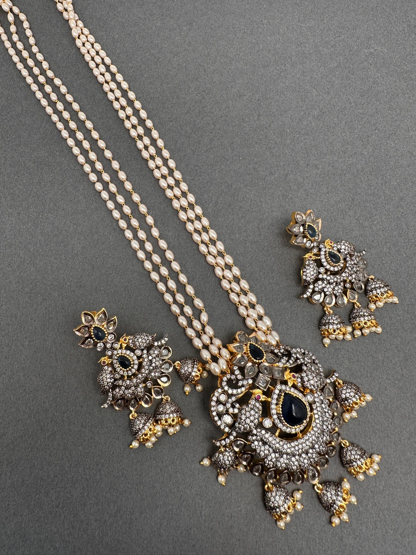 AD Blue Stone Pendent Rice Pearl Mala