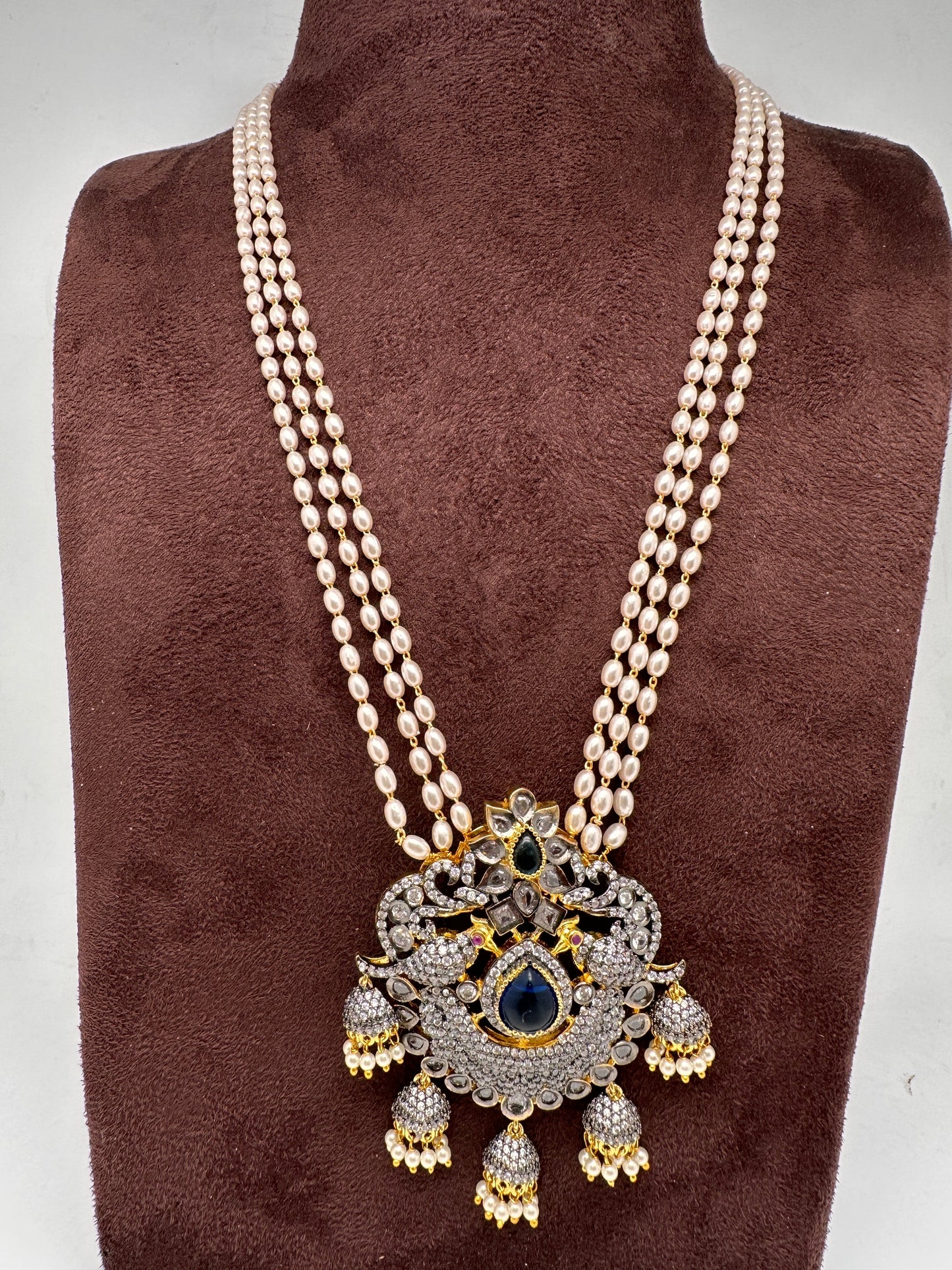 AD Blue Stone Pendent Rice Pearl Mala