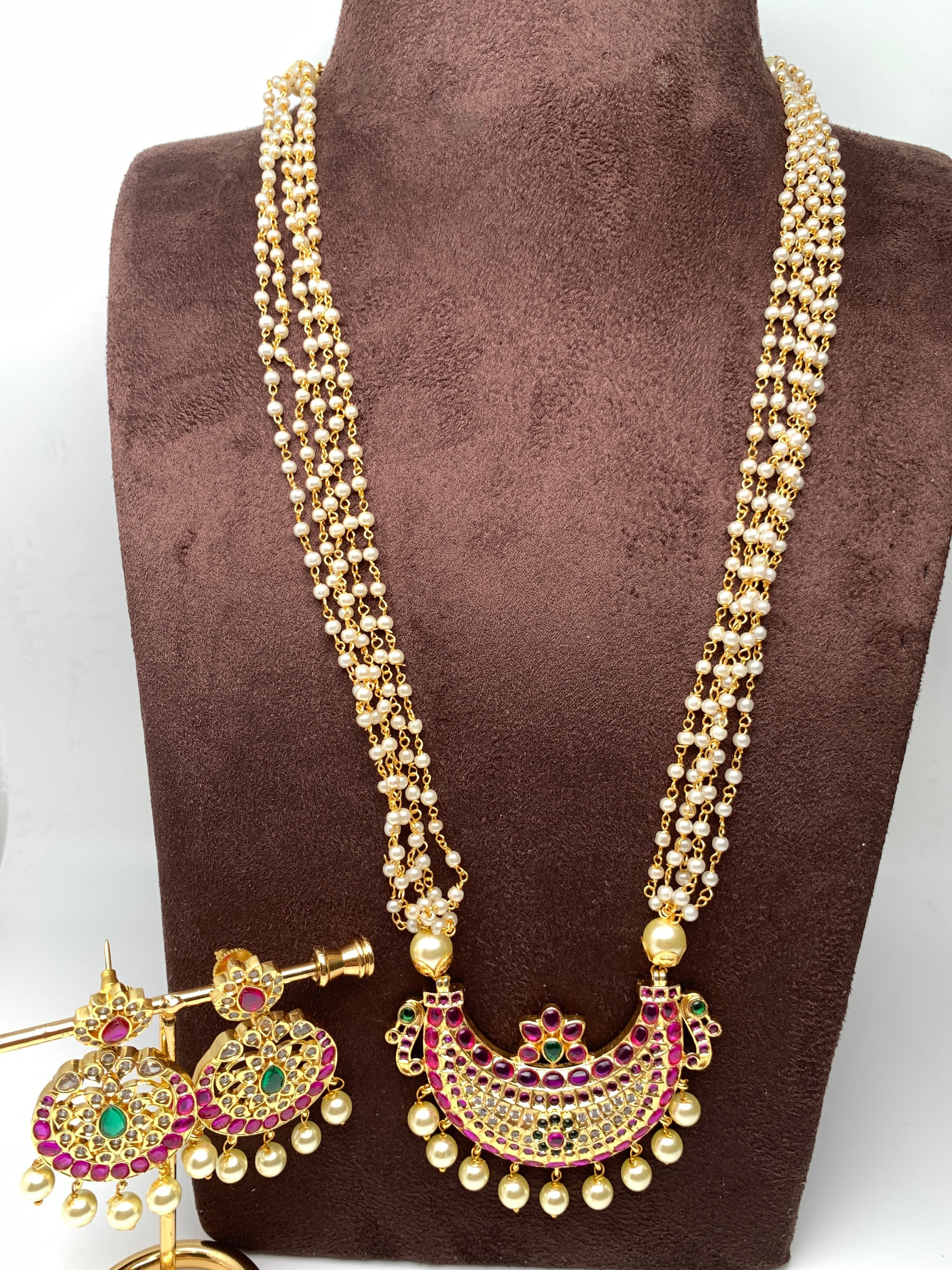 Red Stone Pendent Pearl Strands Necklace
