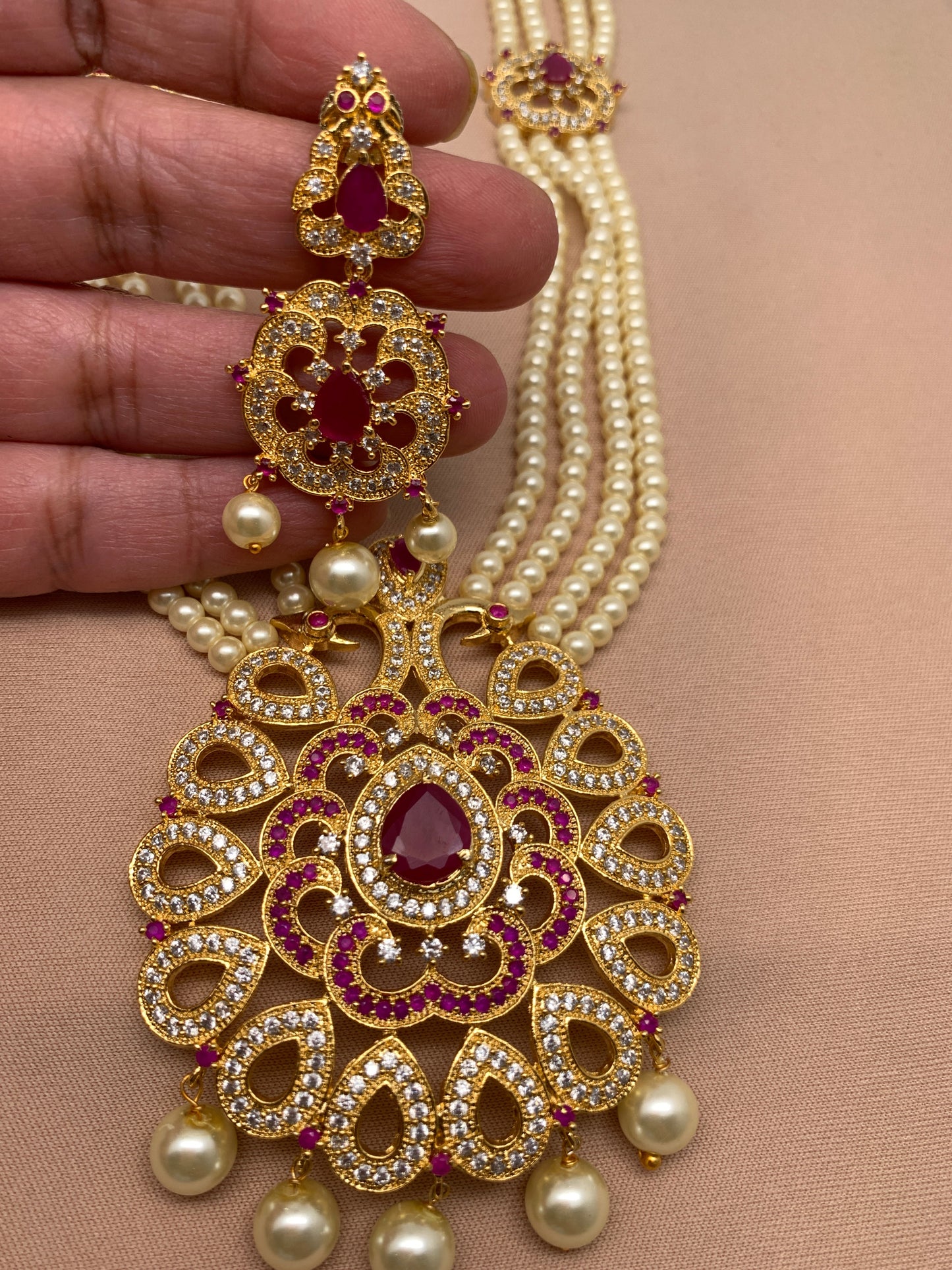 Peacock red and white stone pendent Pearl Raani Haar