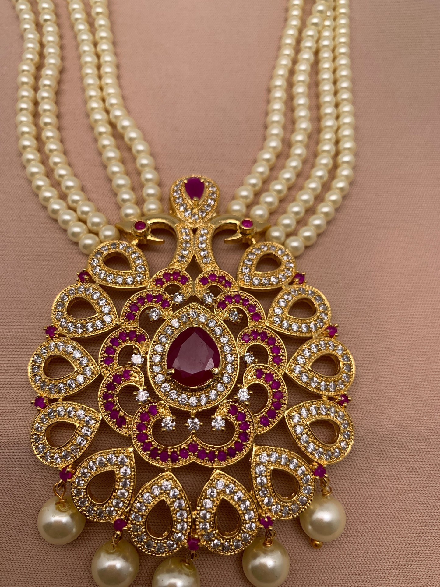 Peacock red and white stone pendent Pearl Raani Haar