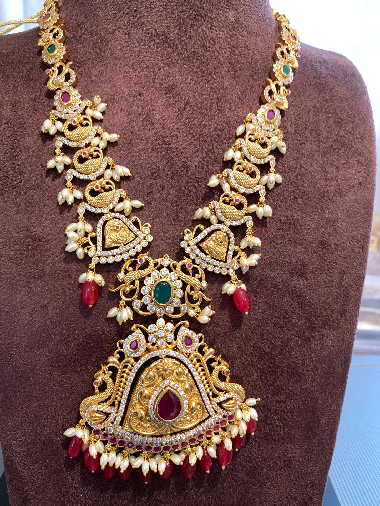 Ram Parivar Premium Matte Turnable Pendent Long Necklace
