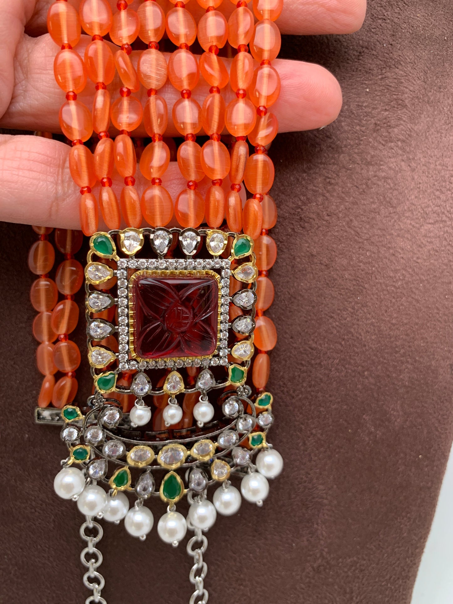 Red Green Stone AD Victorian Polish Pendent and Orange Monalisa Beads Necklace