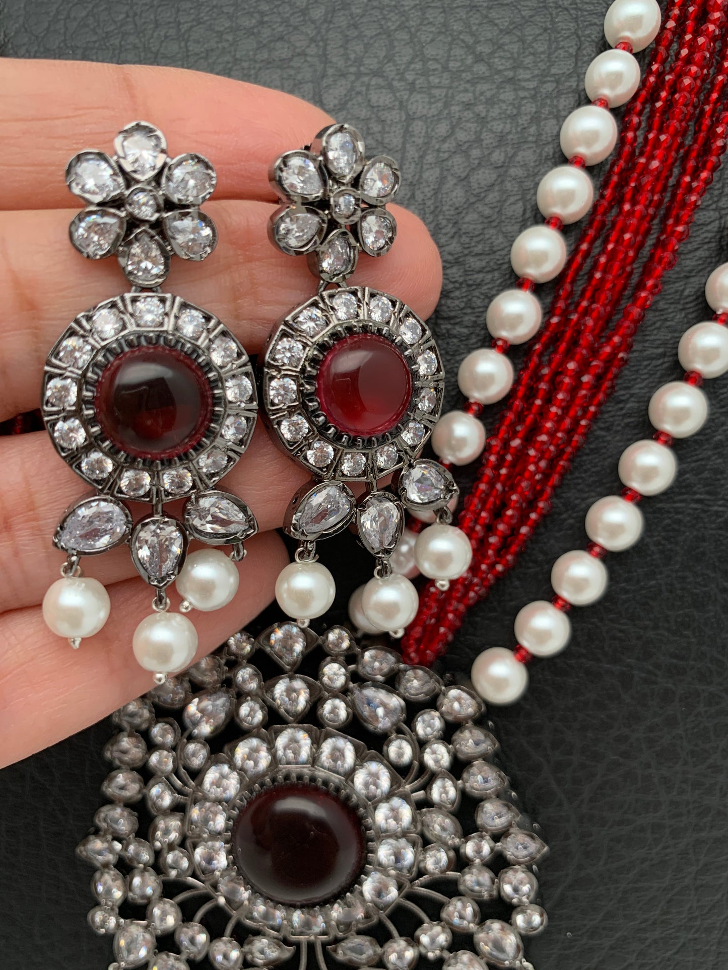 Red Stone AD Victorian Polish Pendent and Red Crystal Beads Pearls Necklace