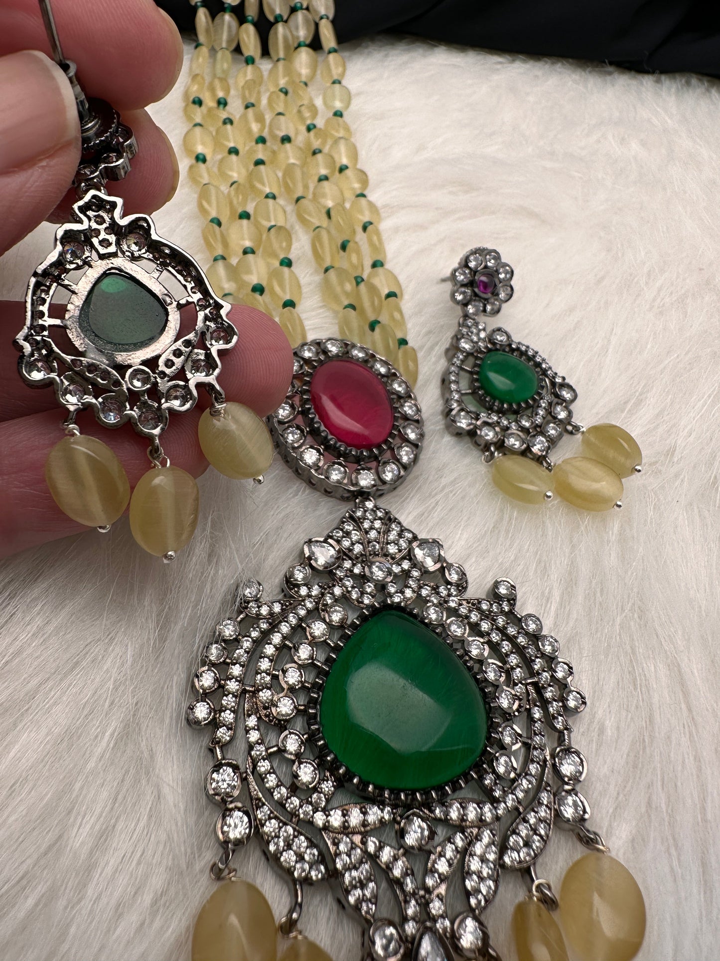 Red Green Stone AD Victorian Polish Pendent and Yellow Beads Necklace