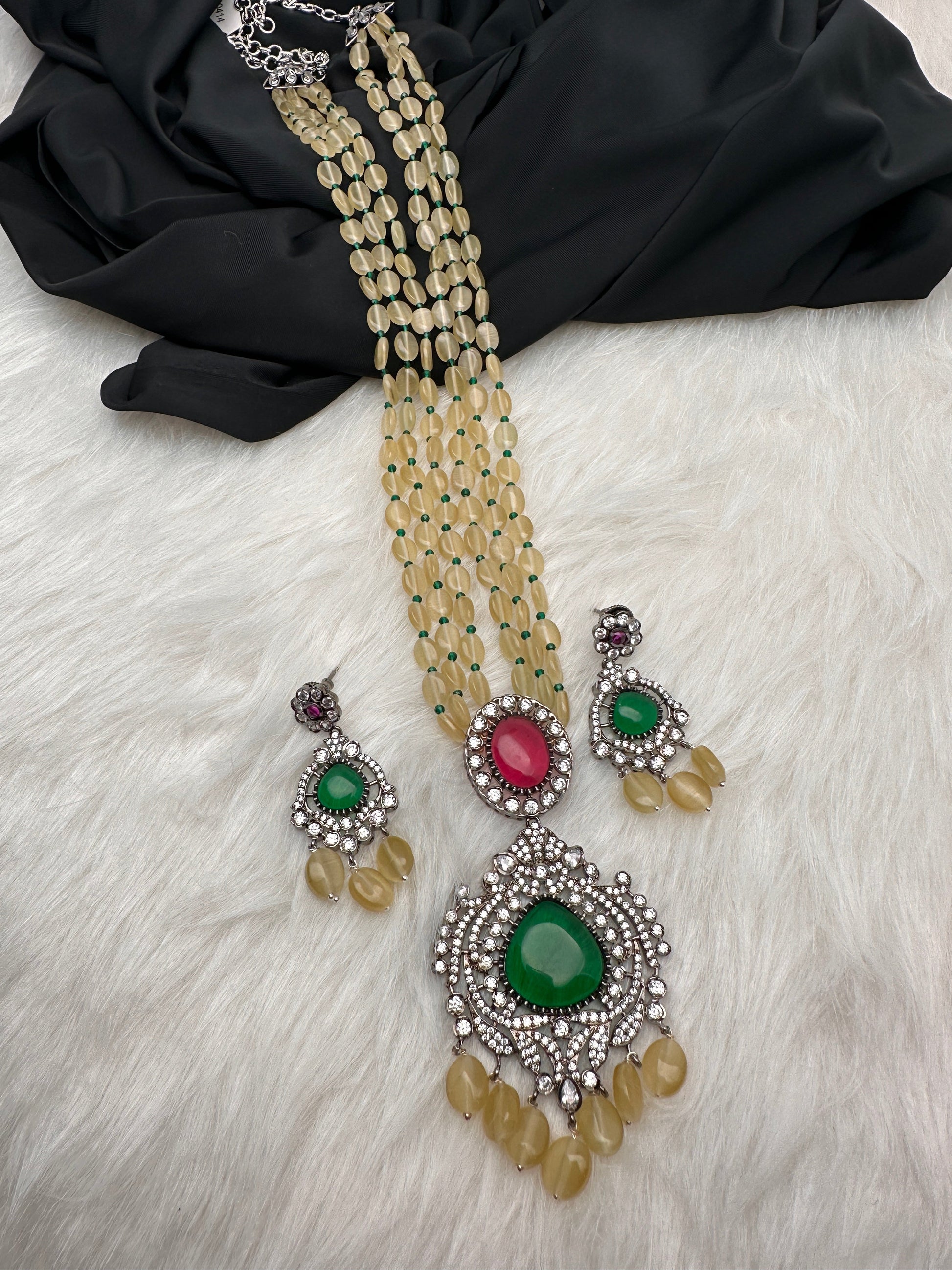 Red Green Stone AD Victorian Polish Pendent and Yellow Beads Necklace