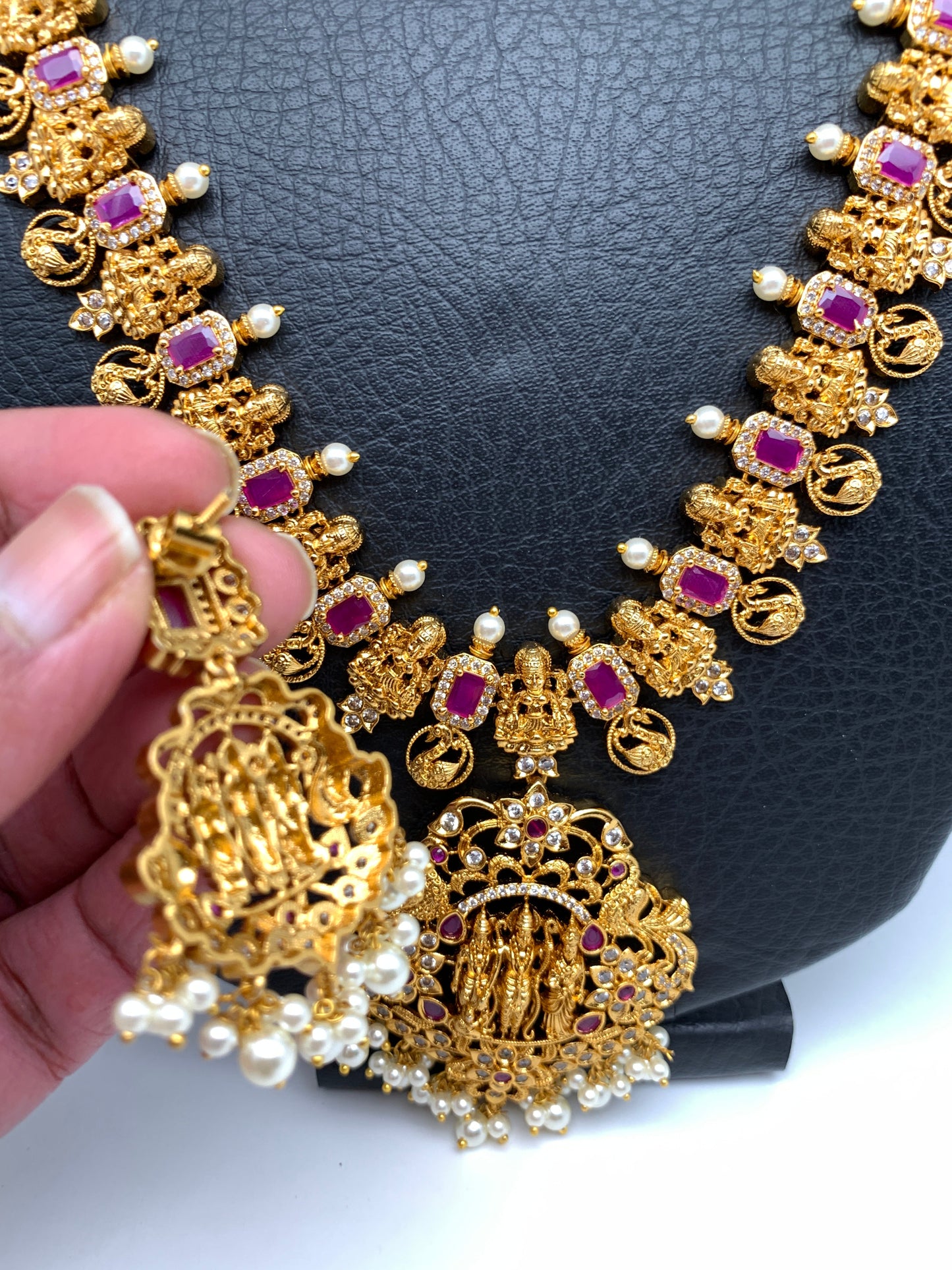 Ram Paarivar Pendent Goddess Lakshmi Red Stone Long Necklace