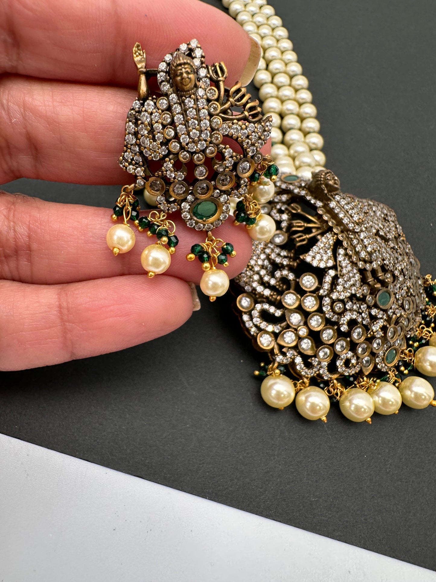 Lord Srinathji Krishna Antique Victorian Finish Rani Haar - Green