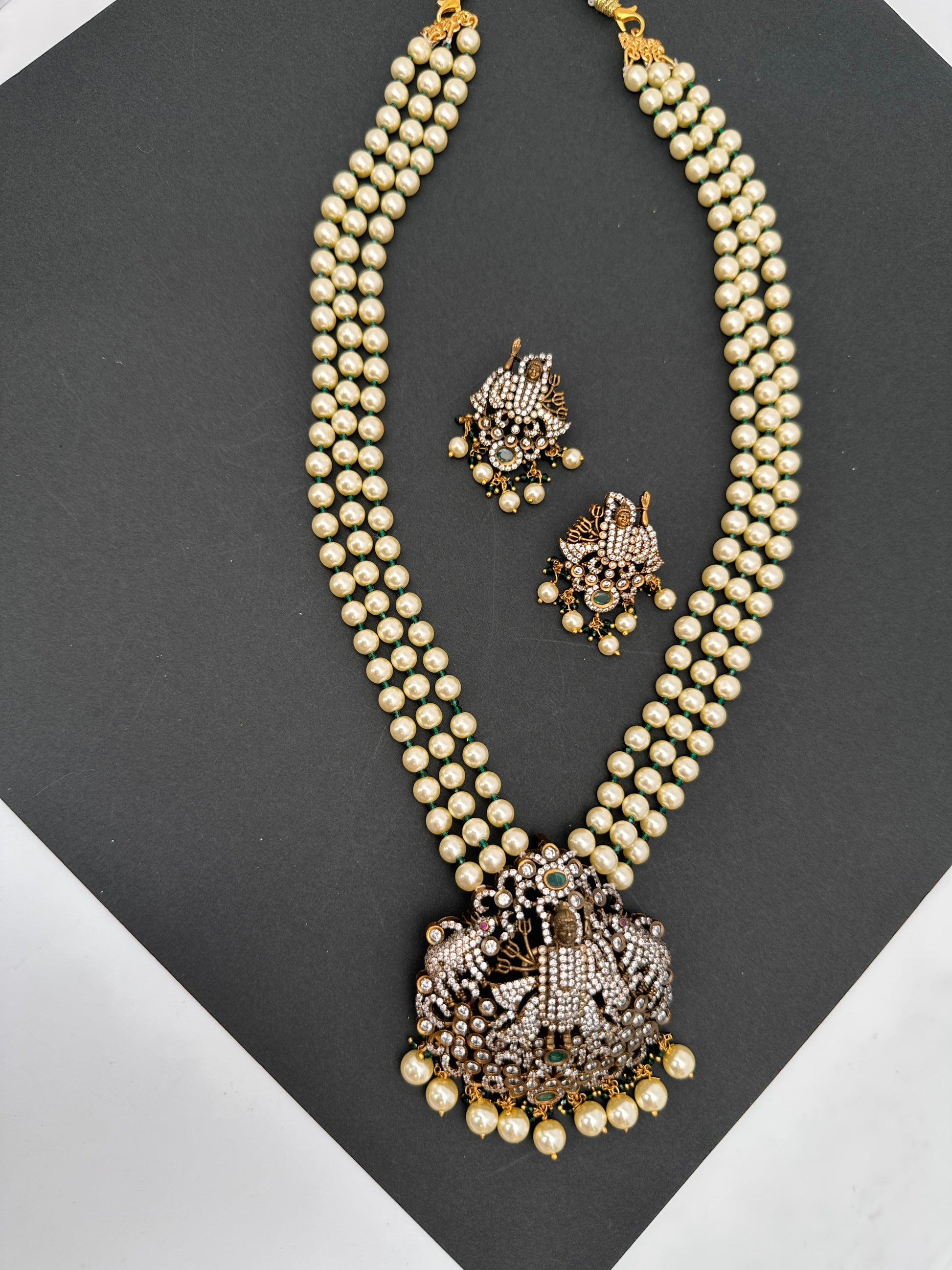 Lord Srinathji Krishna Antique Victorian Finish Rani Haar - Green
