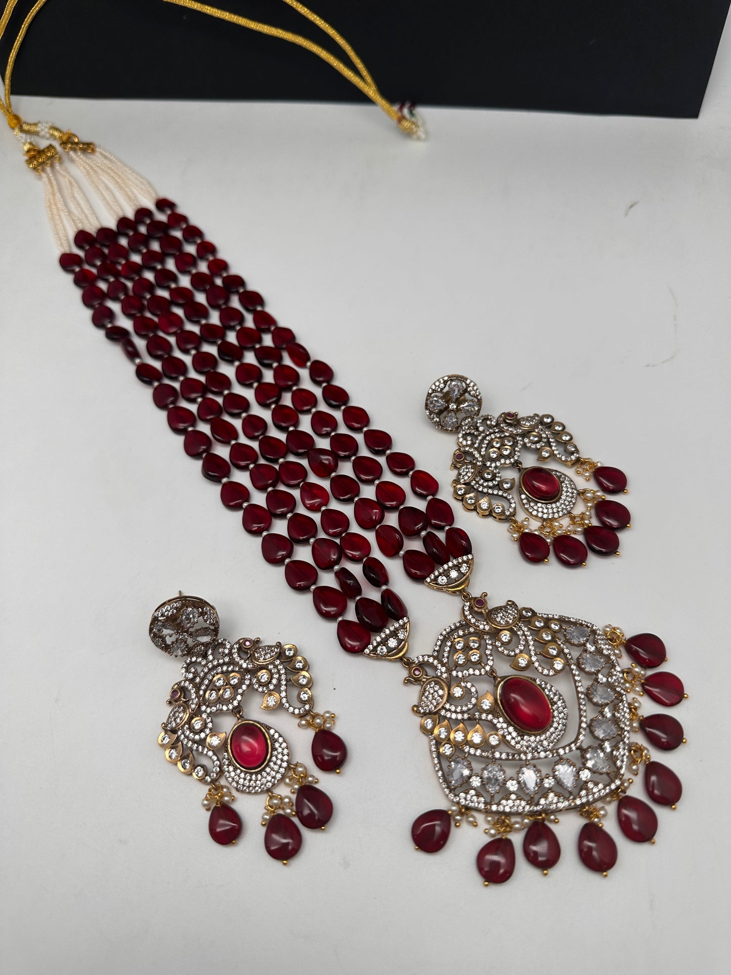 Victorian Moissanite Marron Red Beads Long Necklace