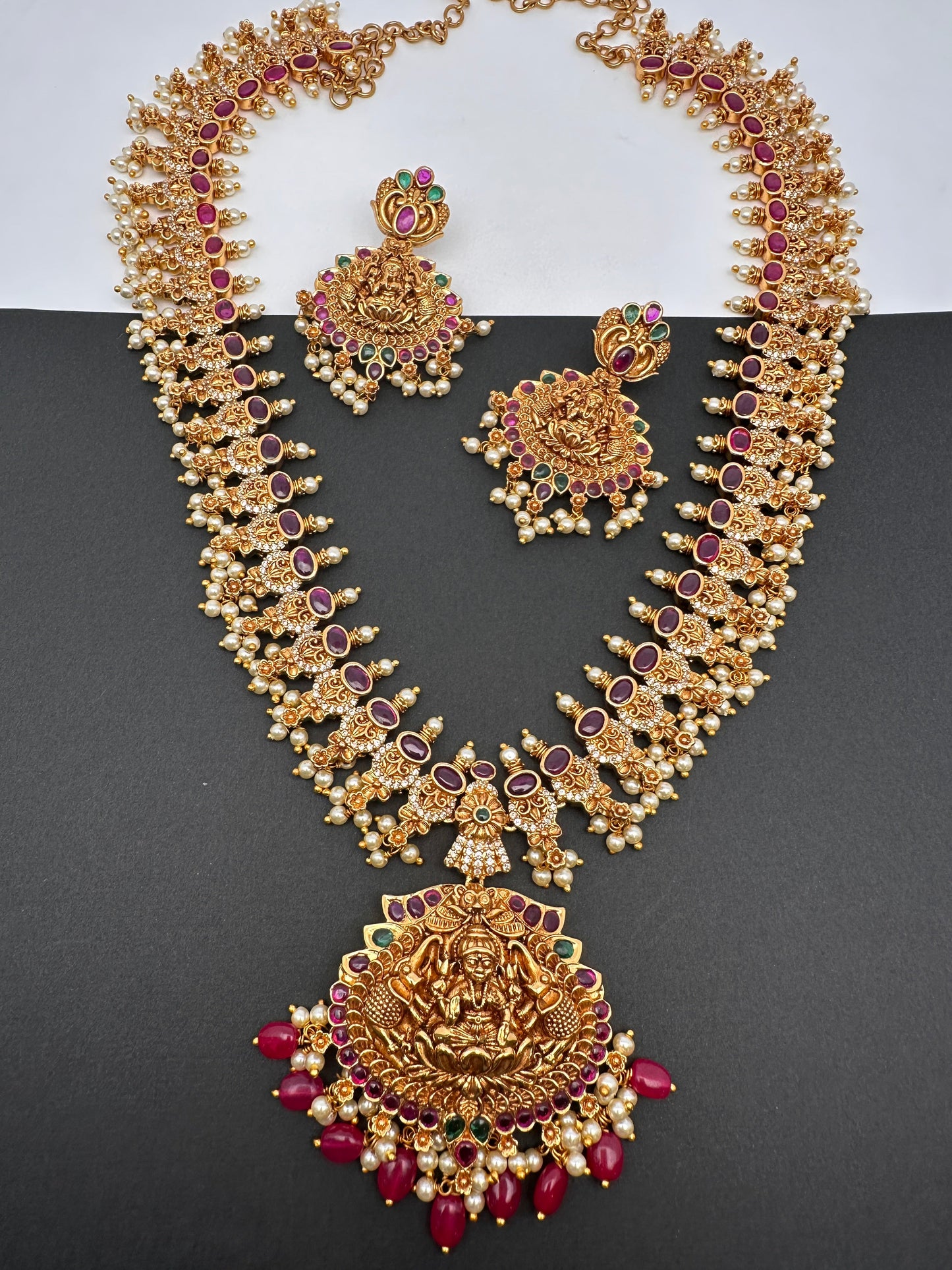 Goddess Lakshmi AD Red Kemp Red Beads Guttapusalu Necklace