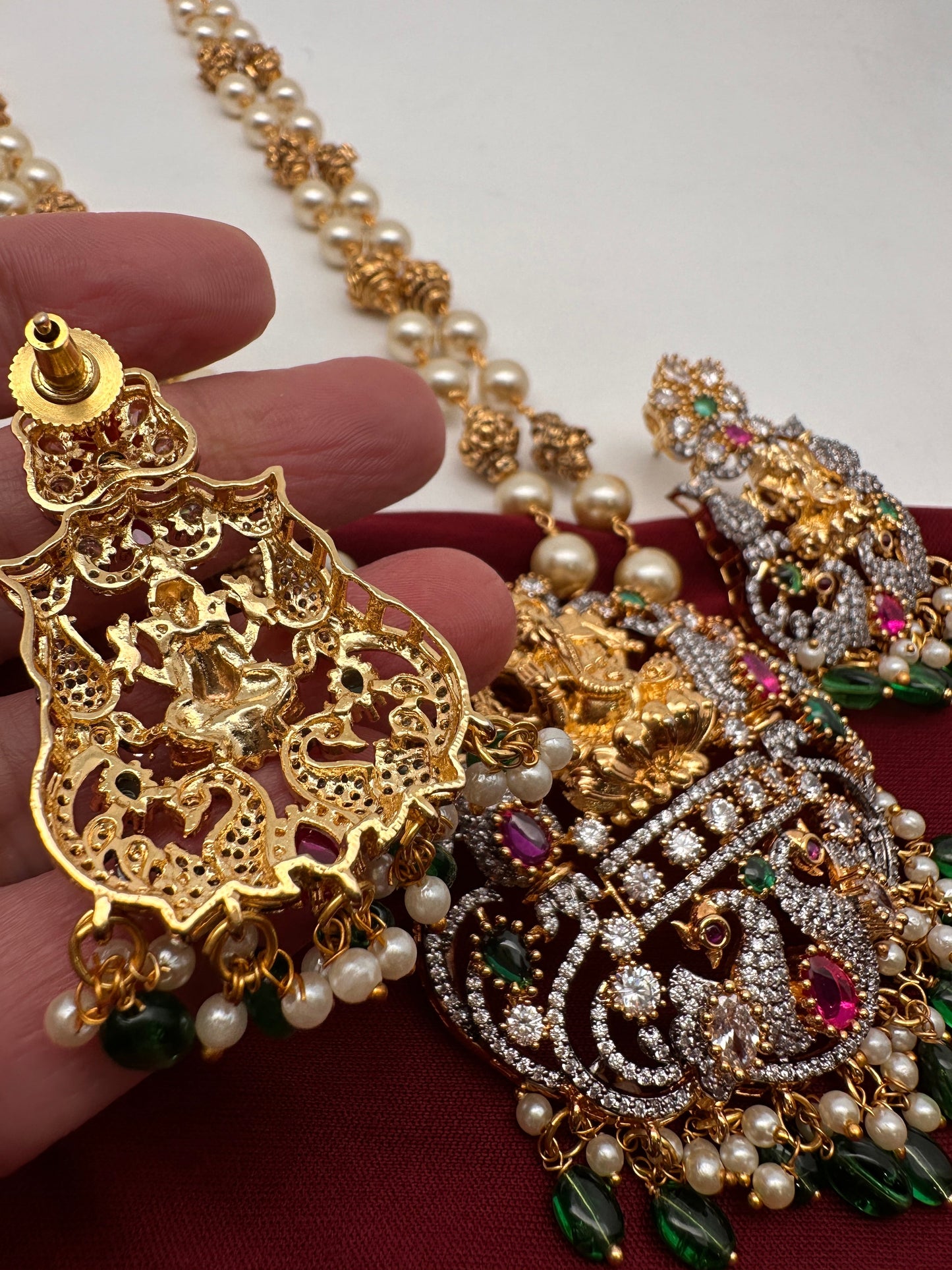 Ganesha Multi Stone Pendent with Nakshi Balls and Beads Pearls Mala