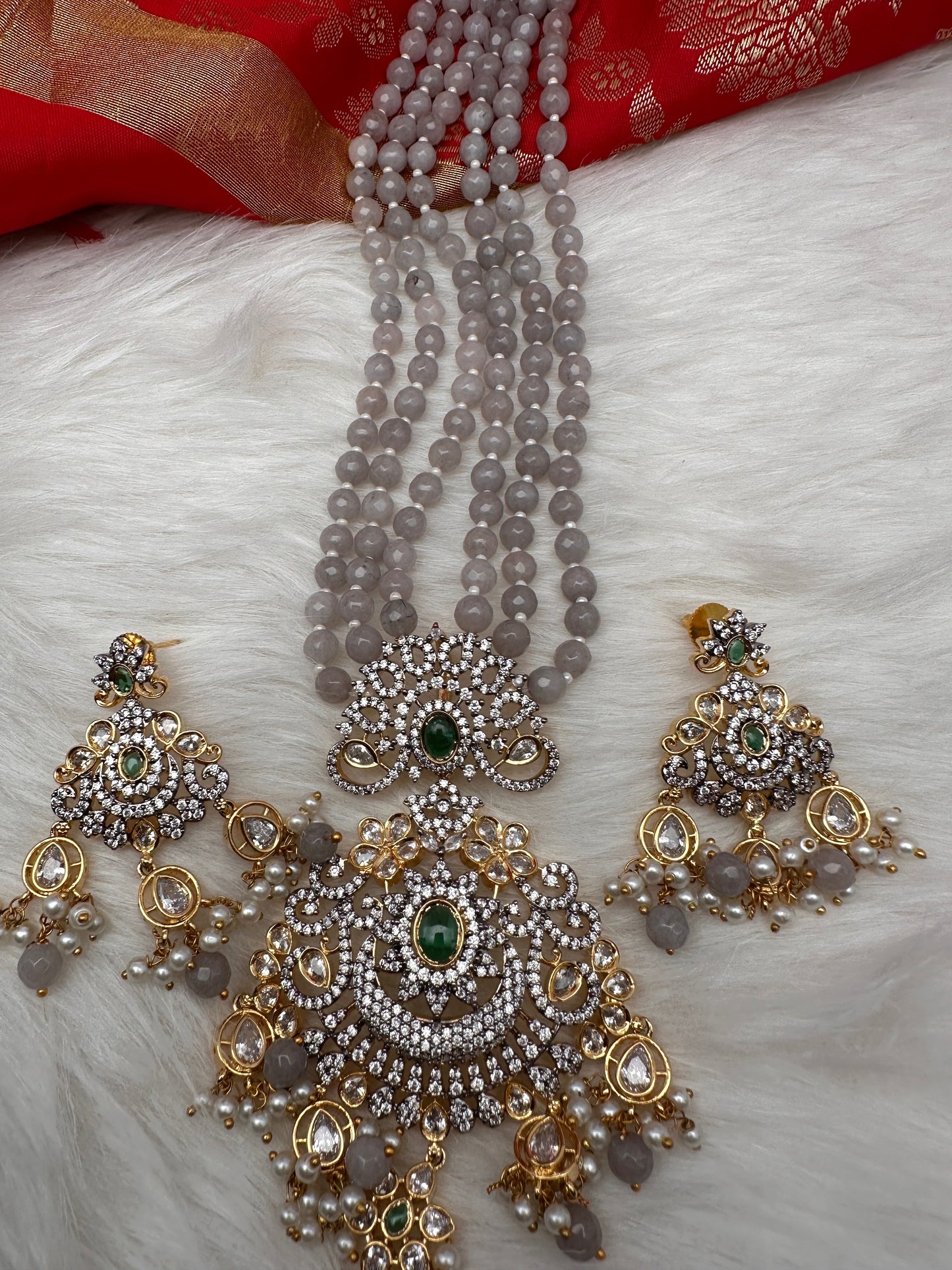 AD Dual Tone Victorian Pendent Grey Beads Necklace
