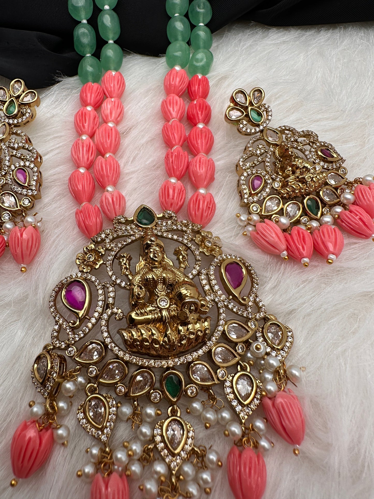 Goddess Lakshmi Victorian Pendent Pink Tulip Beads Pearls Necklace