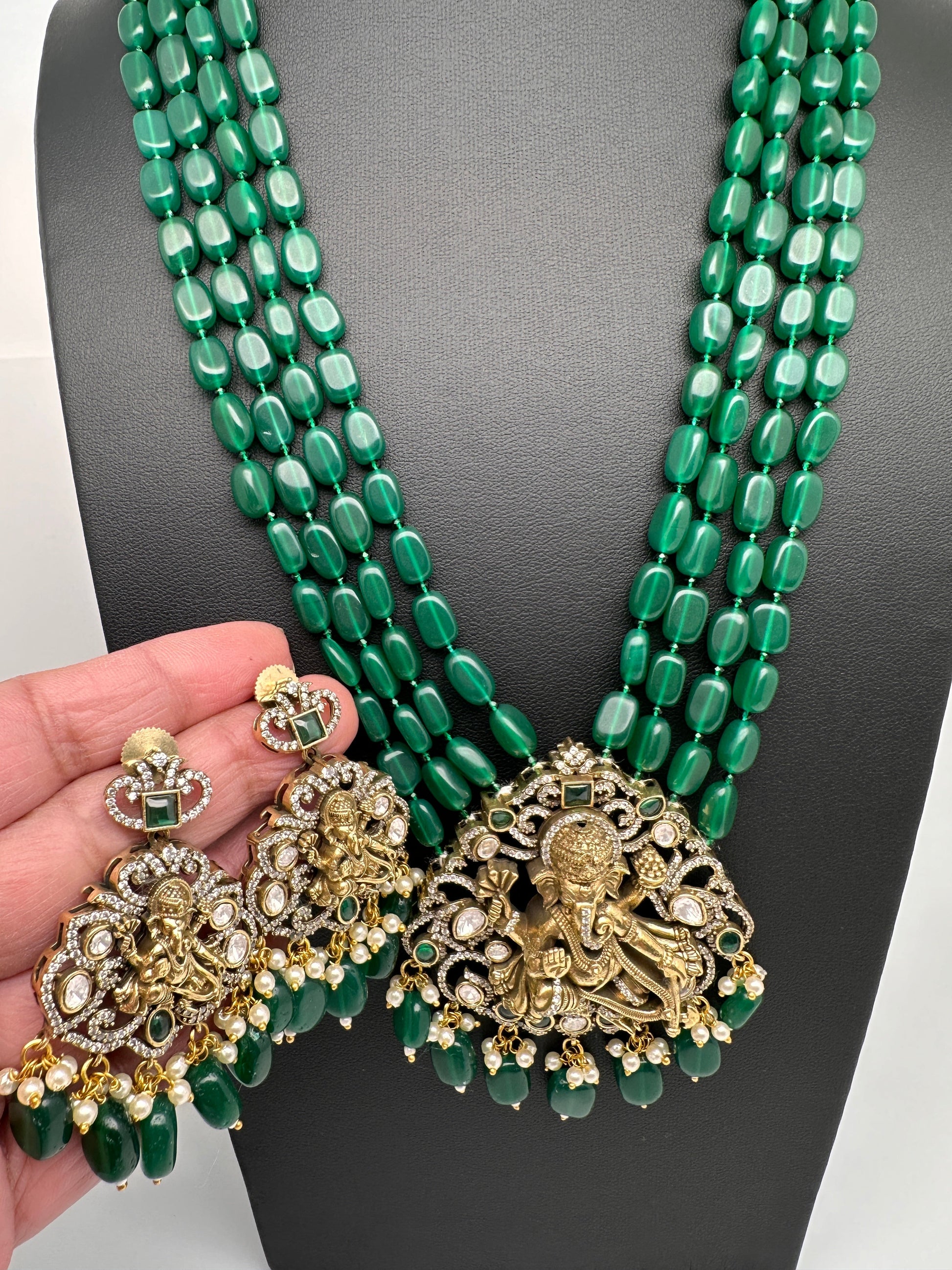 Ganesha Geru Finish Monalisa Beads Necklace - Green