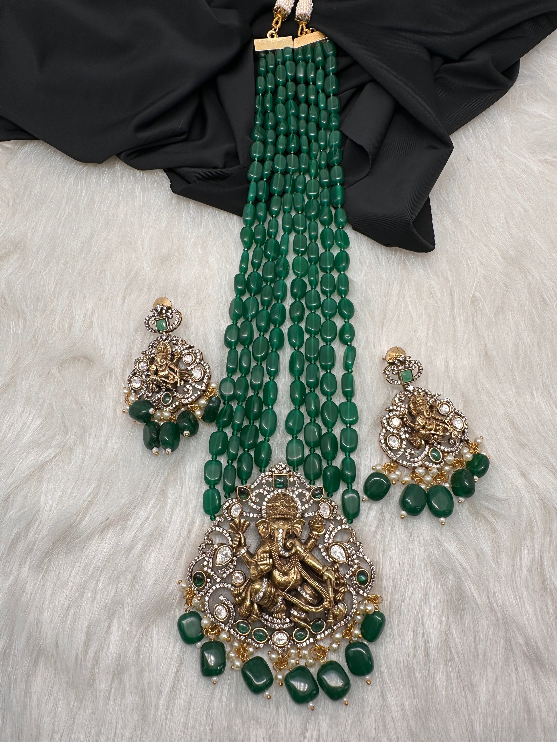 Ganesha Geru Finish Monalisa Beads Necklace - Green