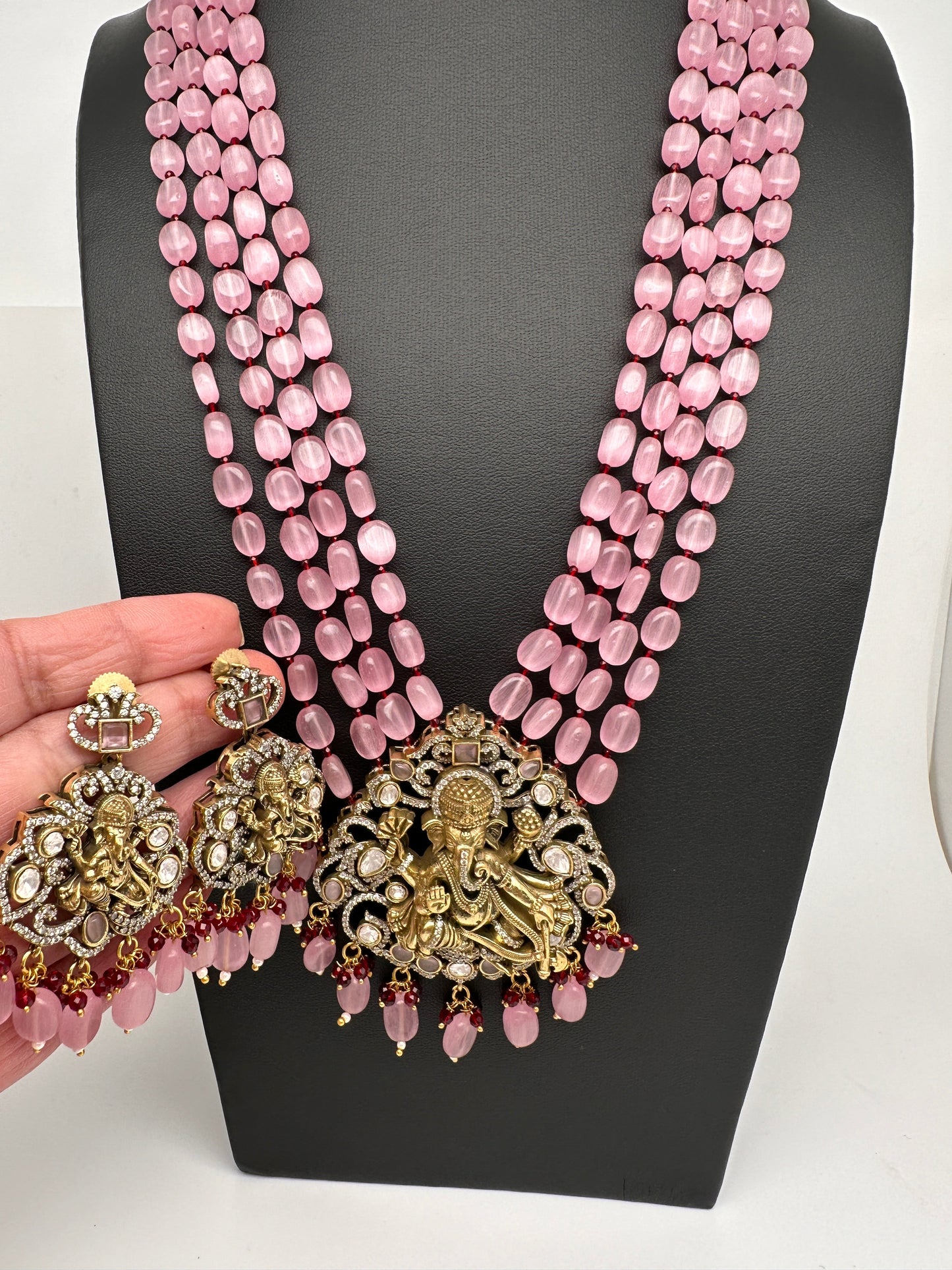 Ganesha Geru Finish Monalisa Beads Necklace - Pink