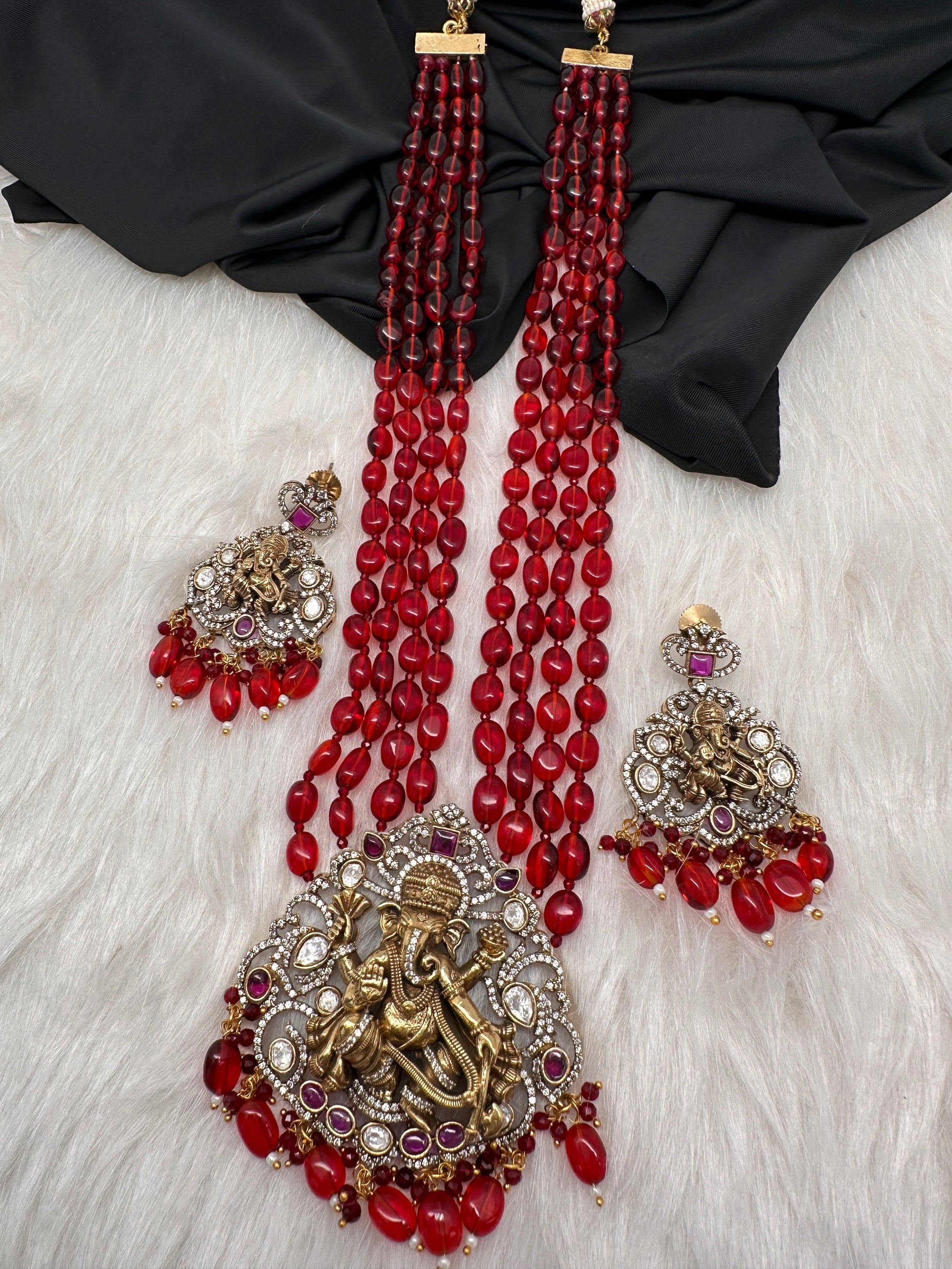Ganesha Geru Finish Monalisa Beads Necklace - Red
