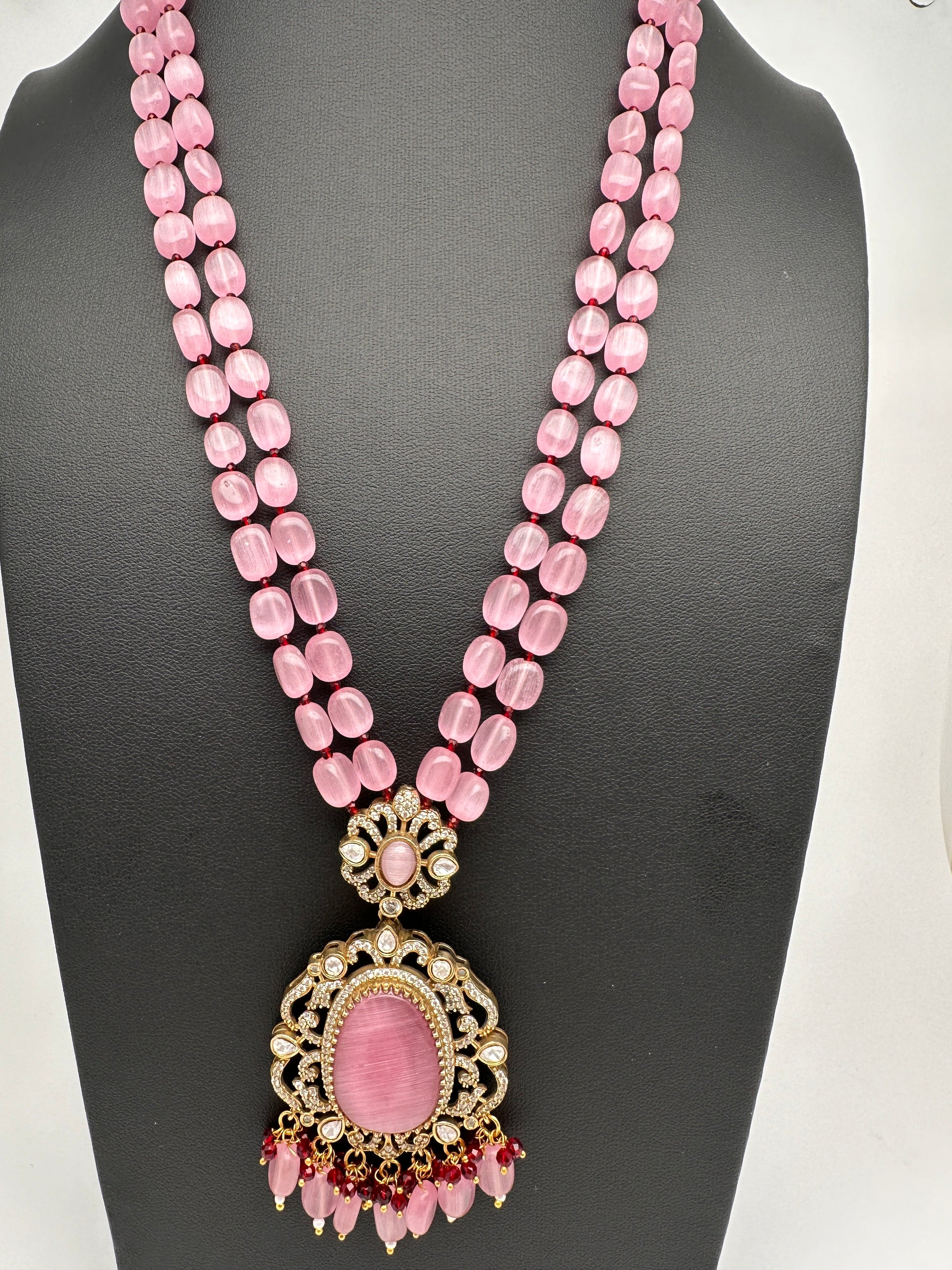 Victoraian Mehendi Finish Monalisa Beads Necklace - Pink