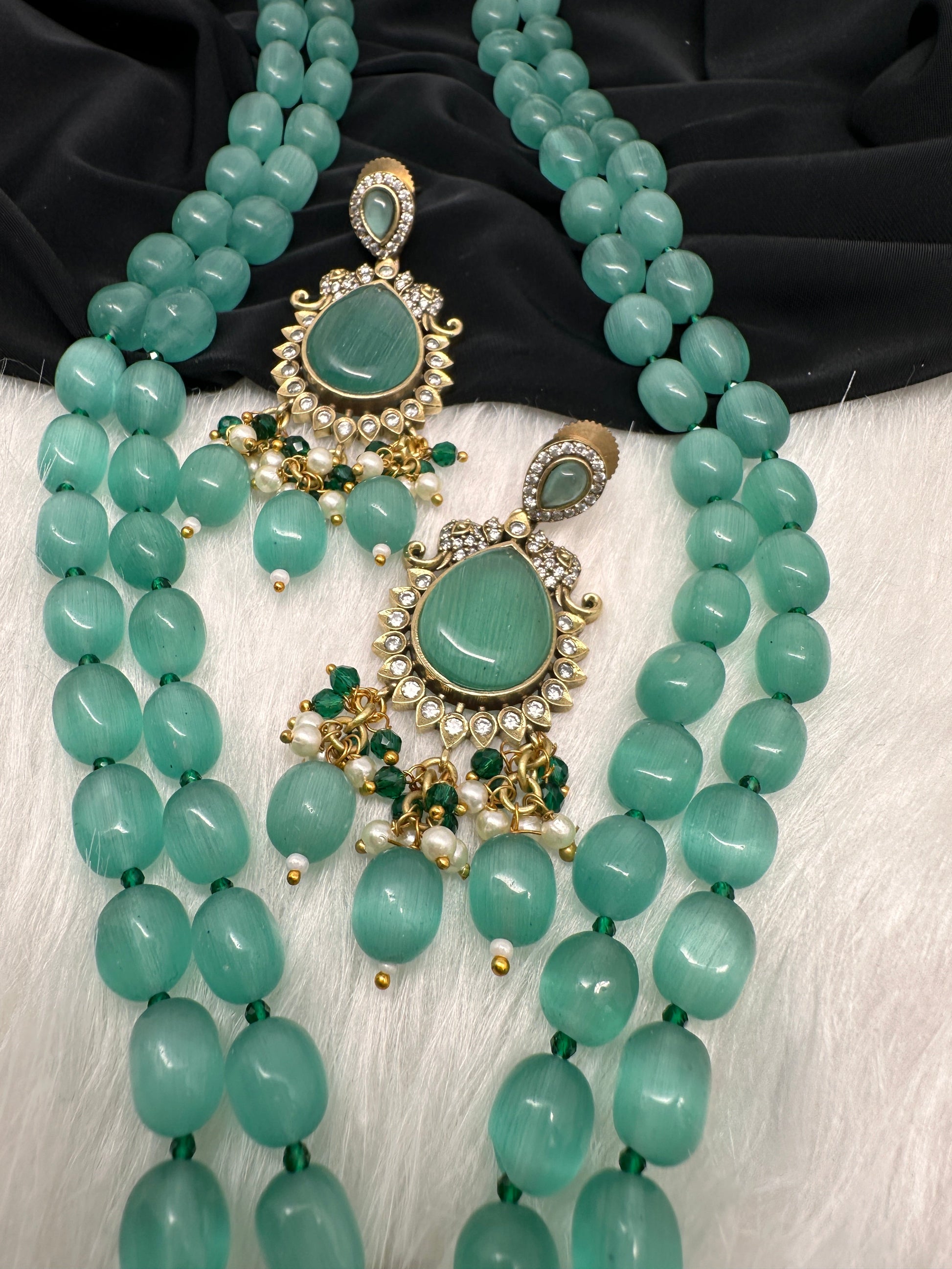 Victoraian Mehendi Finish Monalisa Beads Necklace - LightGreen