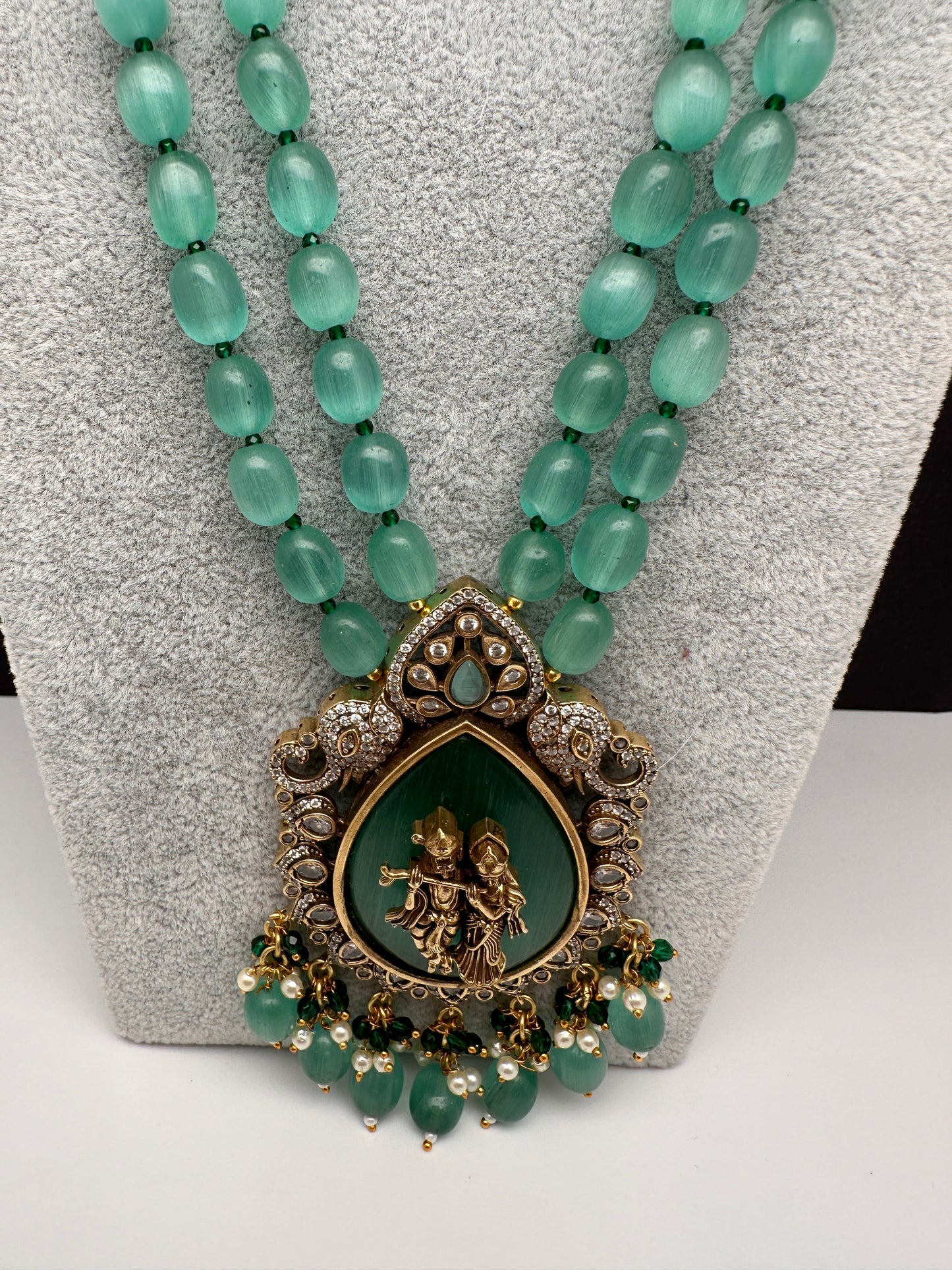 Victoraian Mehendi Finish Monalisa Beads Necklace - LightGreen