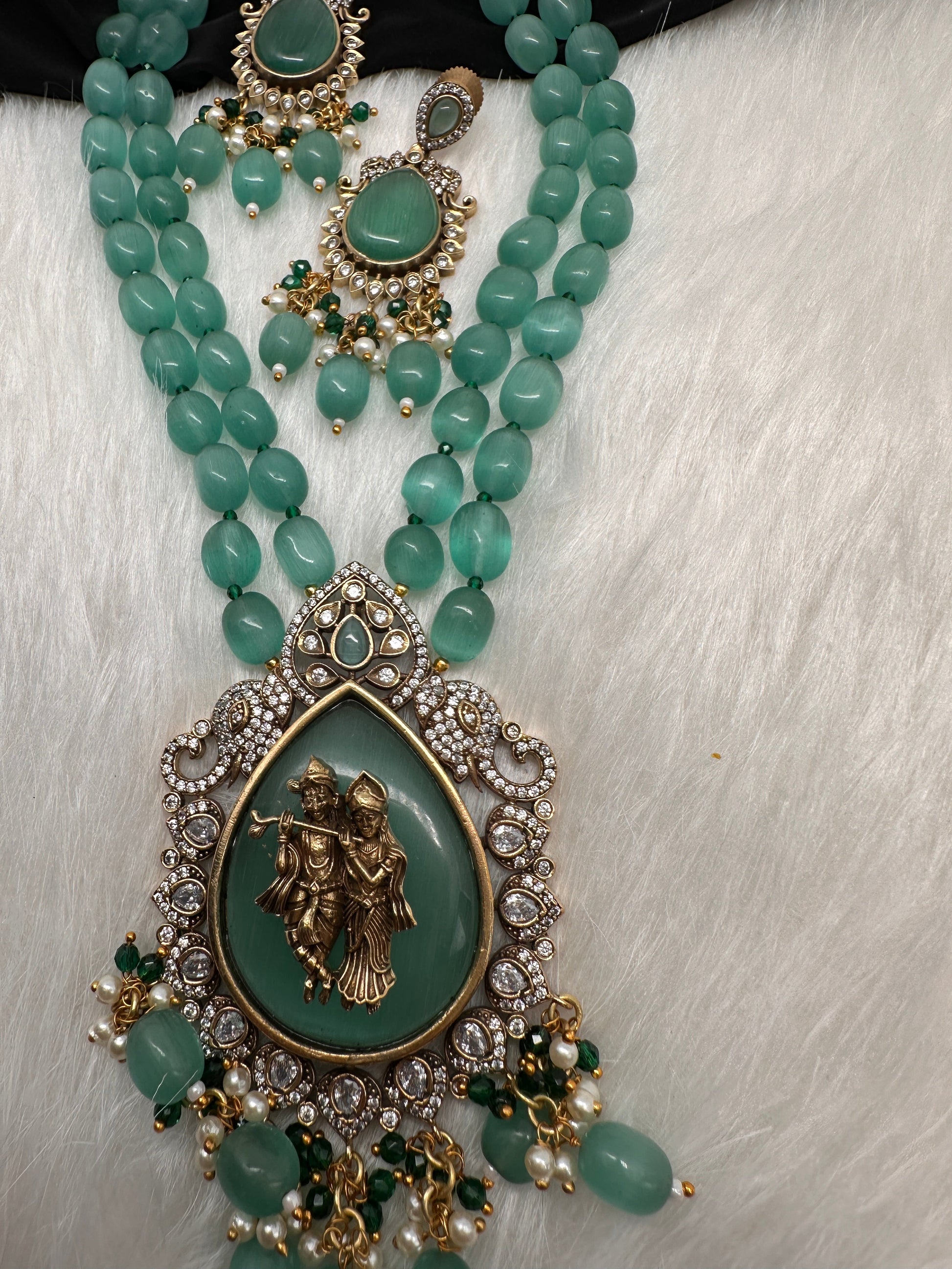 Victoraian Mehendi Finish Monalisa Beads Necklace - LightGreen