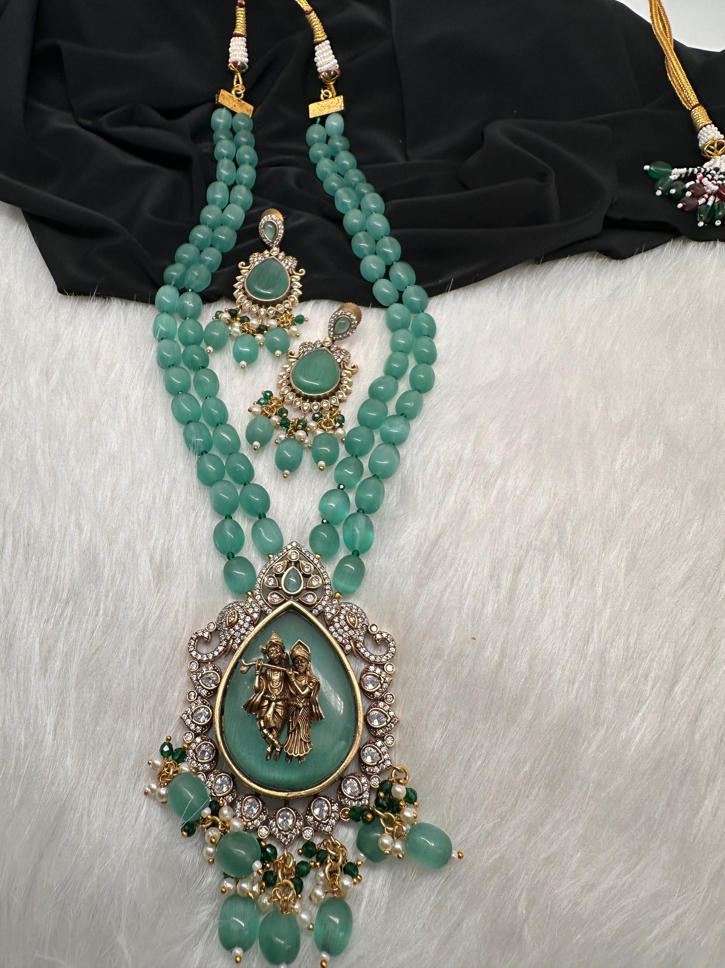 Victoraian Mehendi Finish Monalisa Beads Necklace - LightGreen
