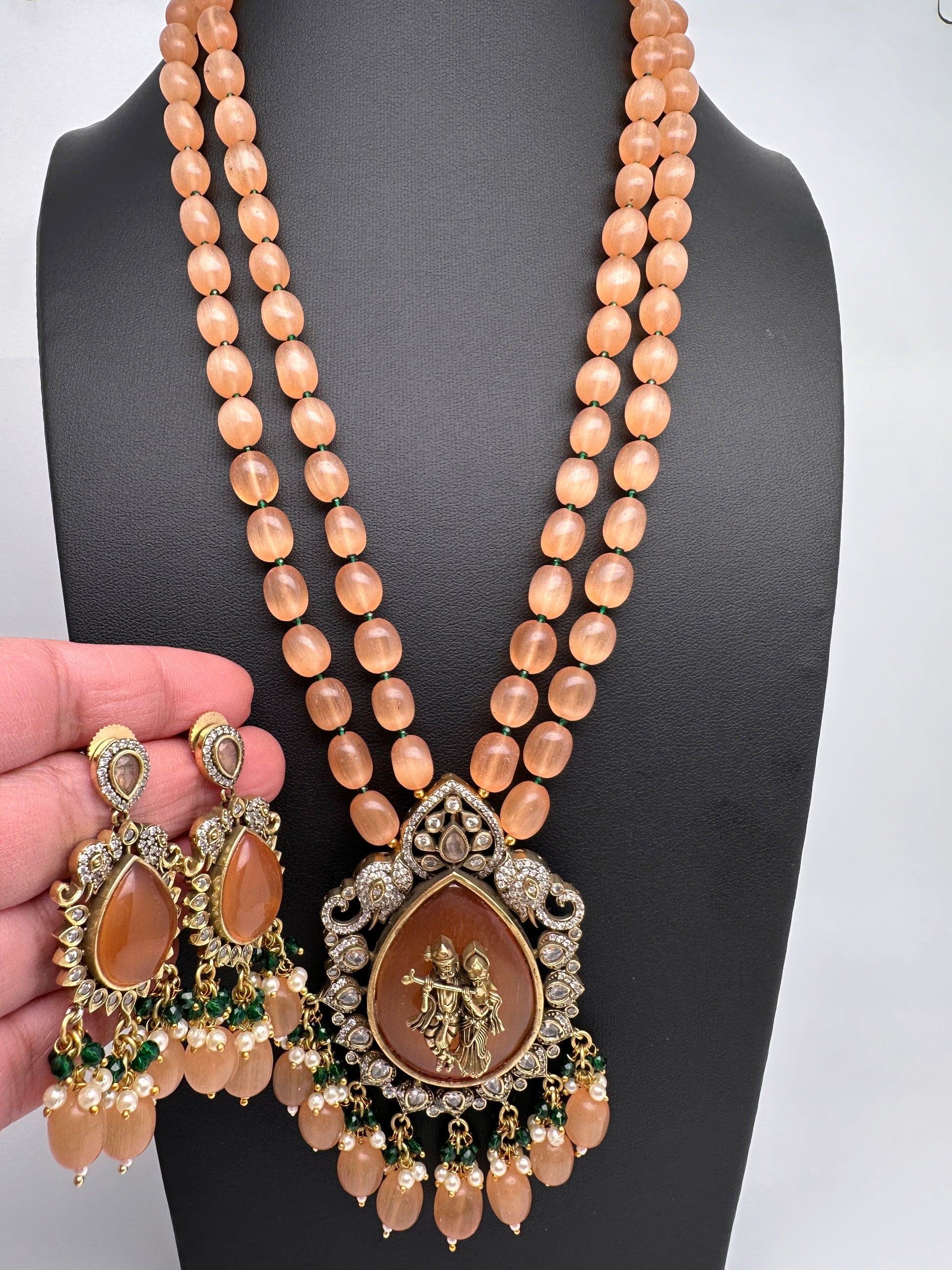 Victoraian Mehendi Finish Monalisa Beads Necklace - PeachPuff