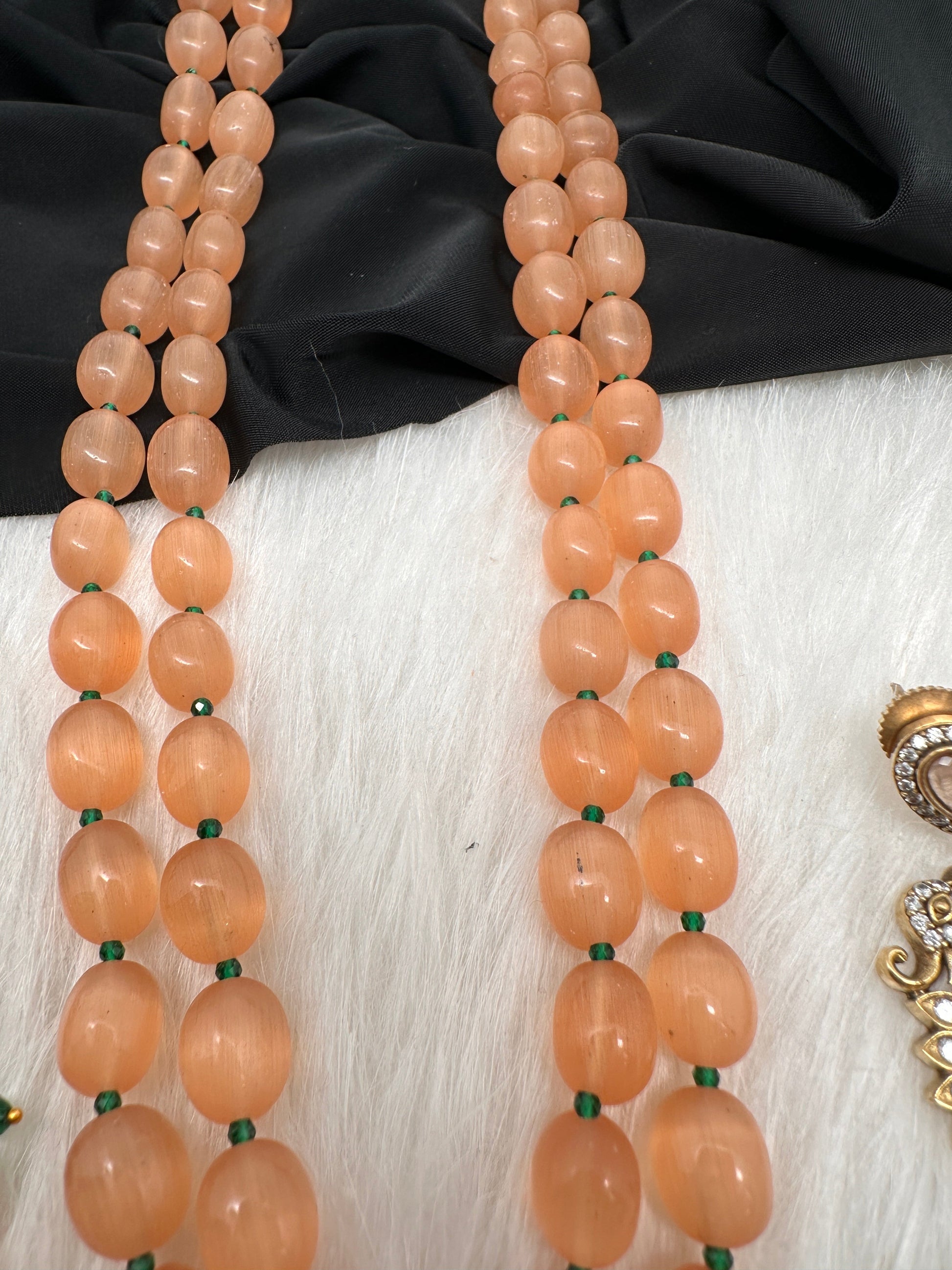 Victoraian Mehendi Finish Monalisa Beads Necklace - PeachPuff