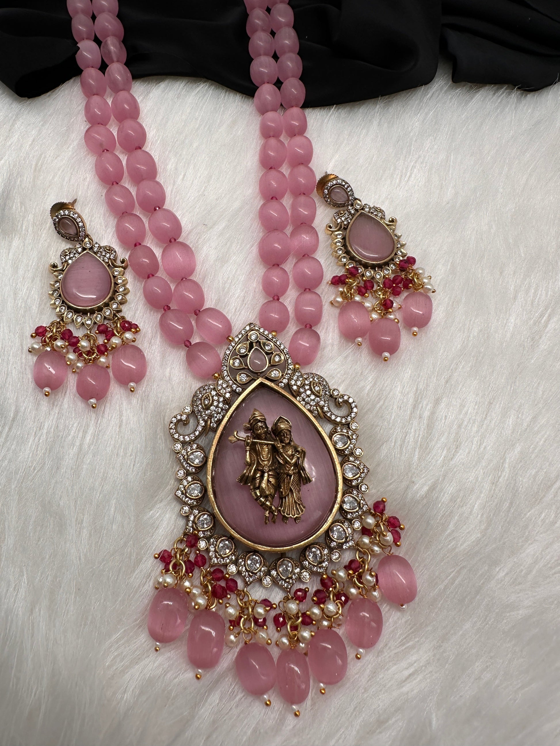 Victoraian Mehendi Finish Monalisa Beads Necklace - Pink